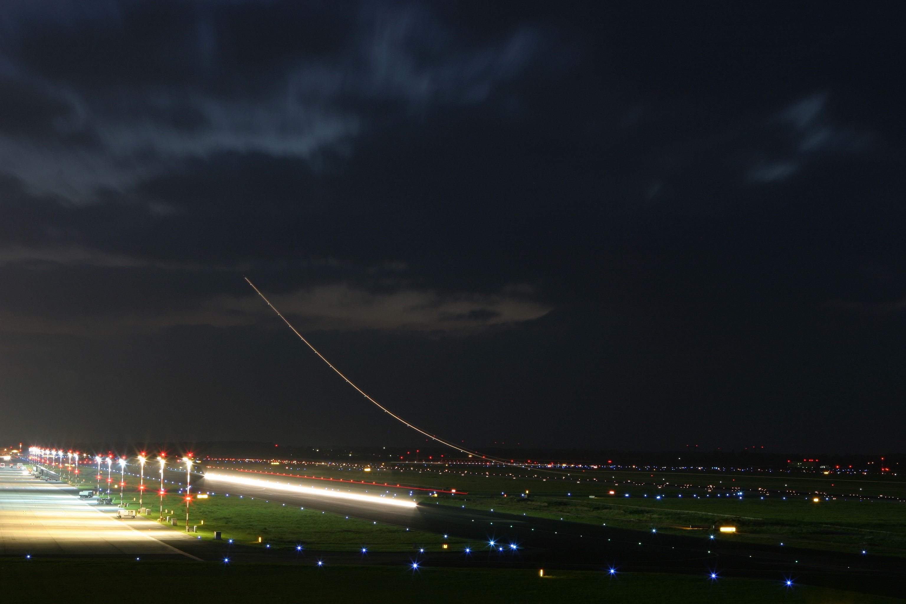 Night time runway 