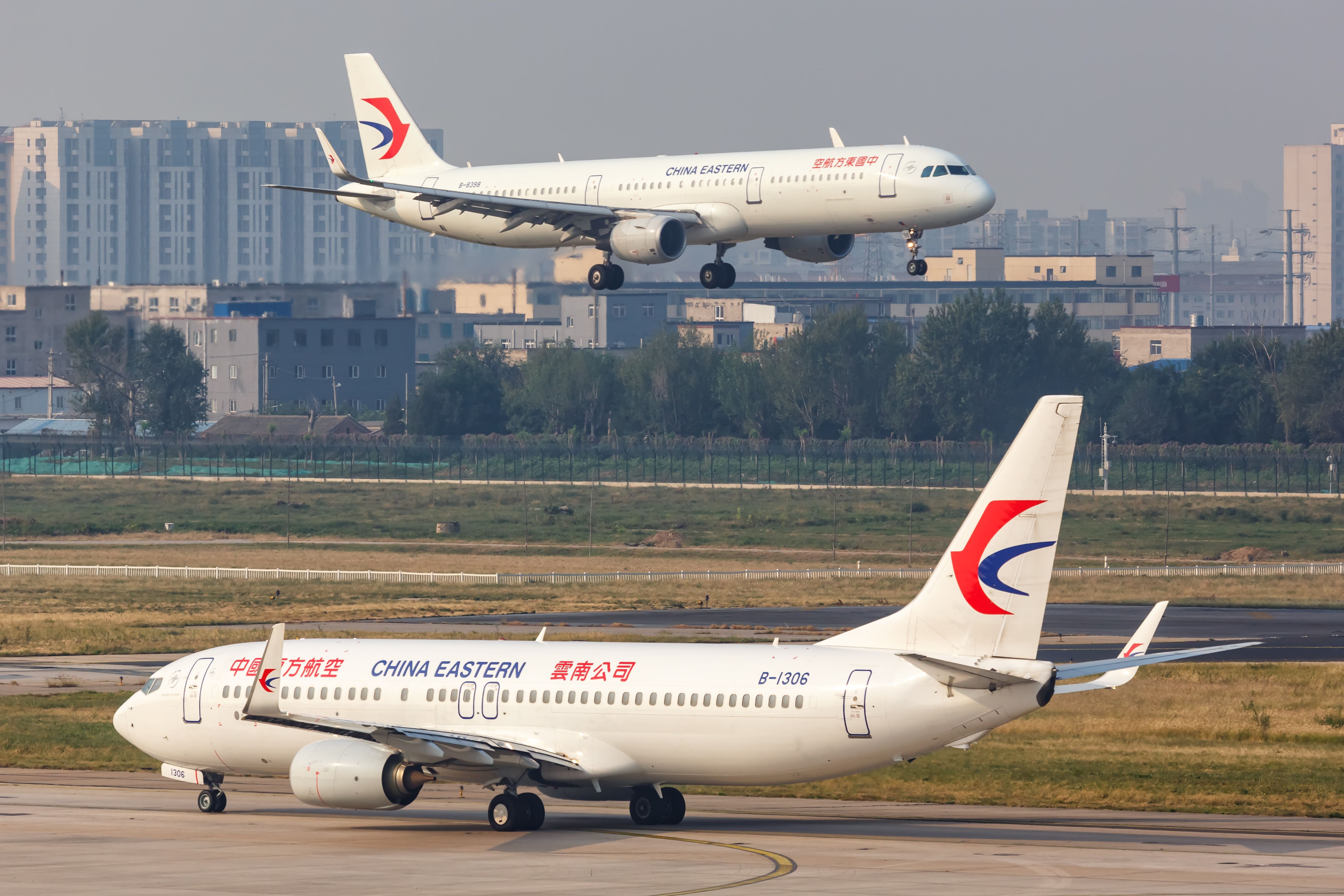 China's Airlines Grab Market Share As International Tourism Soars