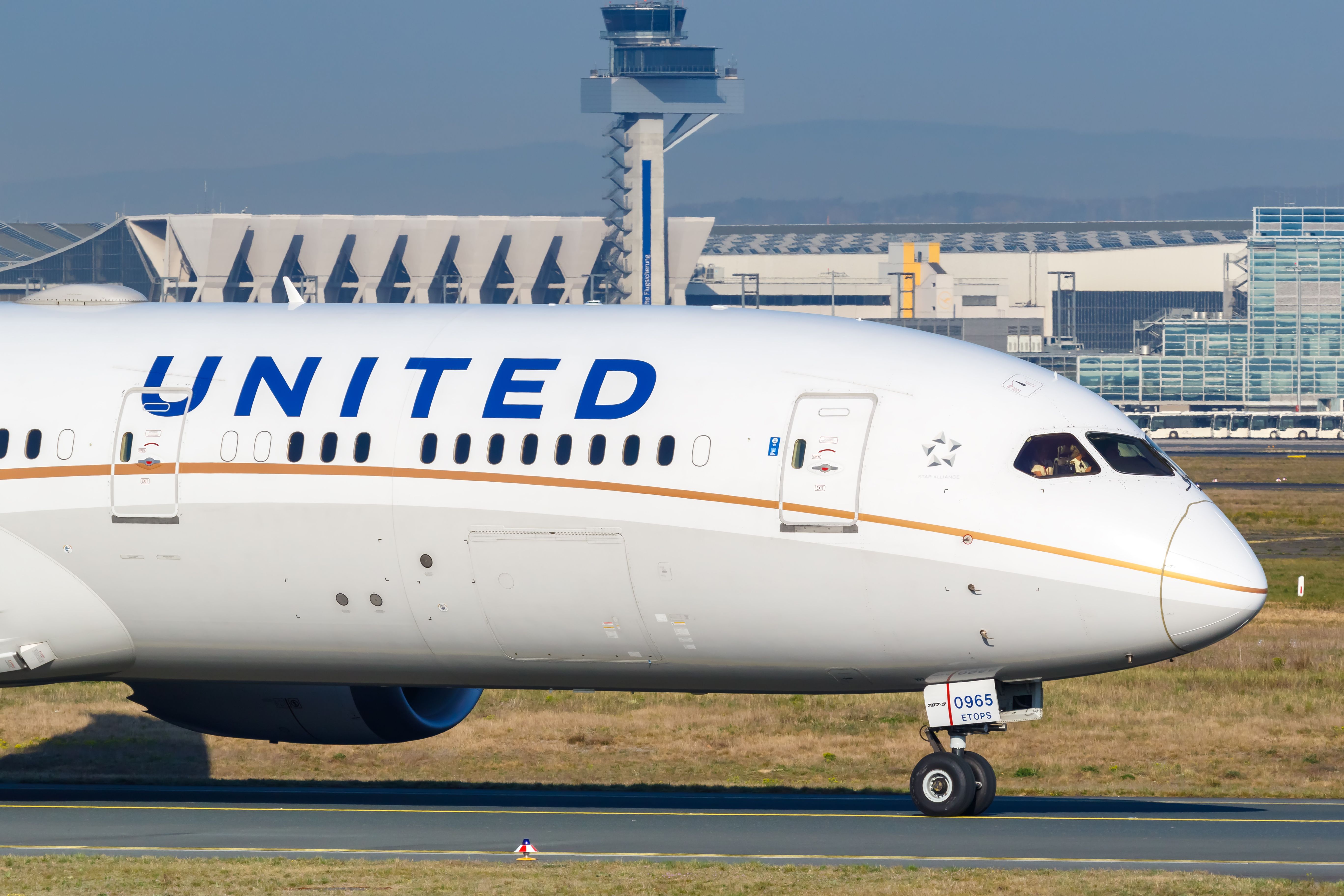United Airlines Boeing 787-9 Dreamliner