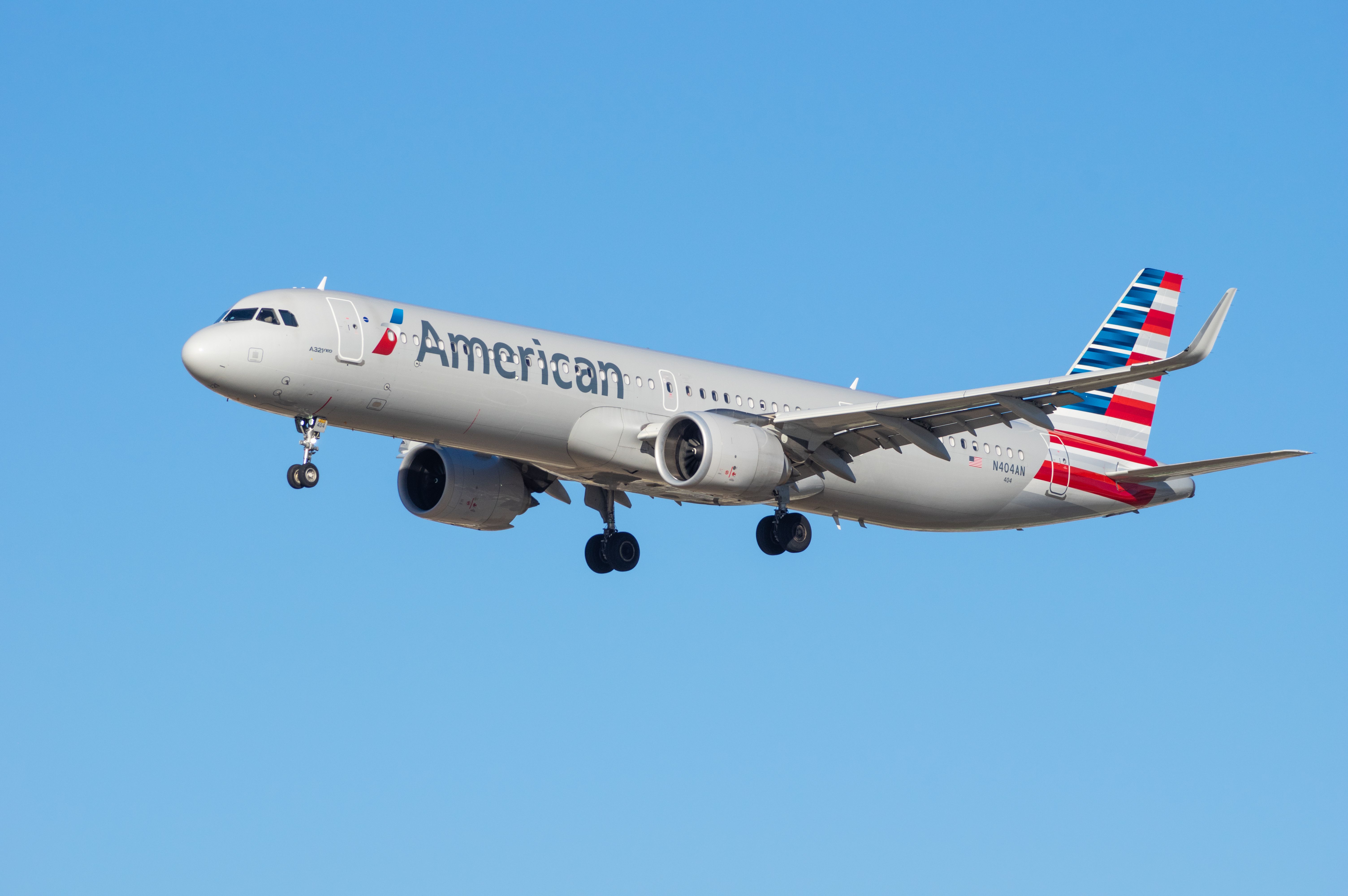 American Airlines A321NEO on approach.
