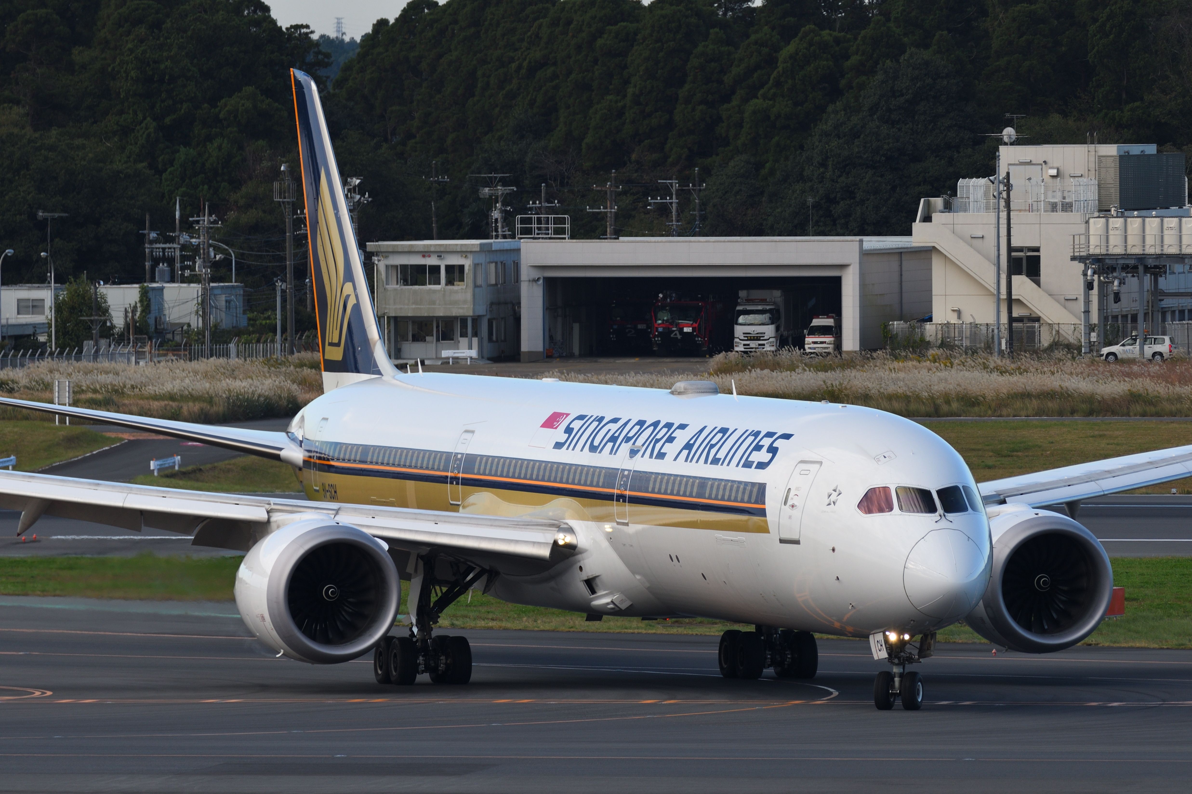 Singapore Airlines Boeing 787-10 Dreamliner | 9V-SCH