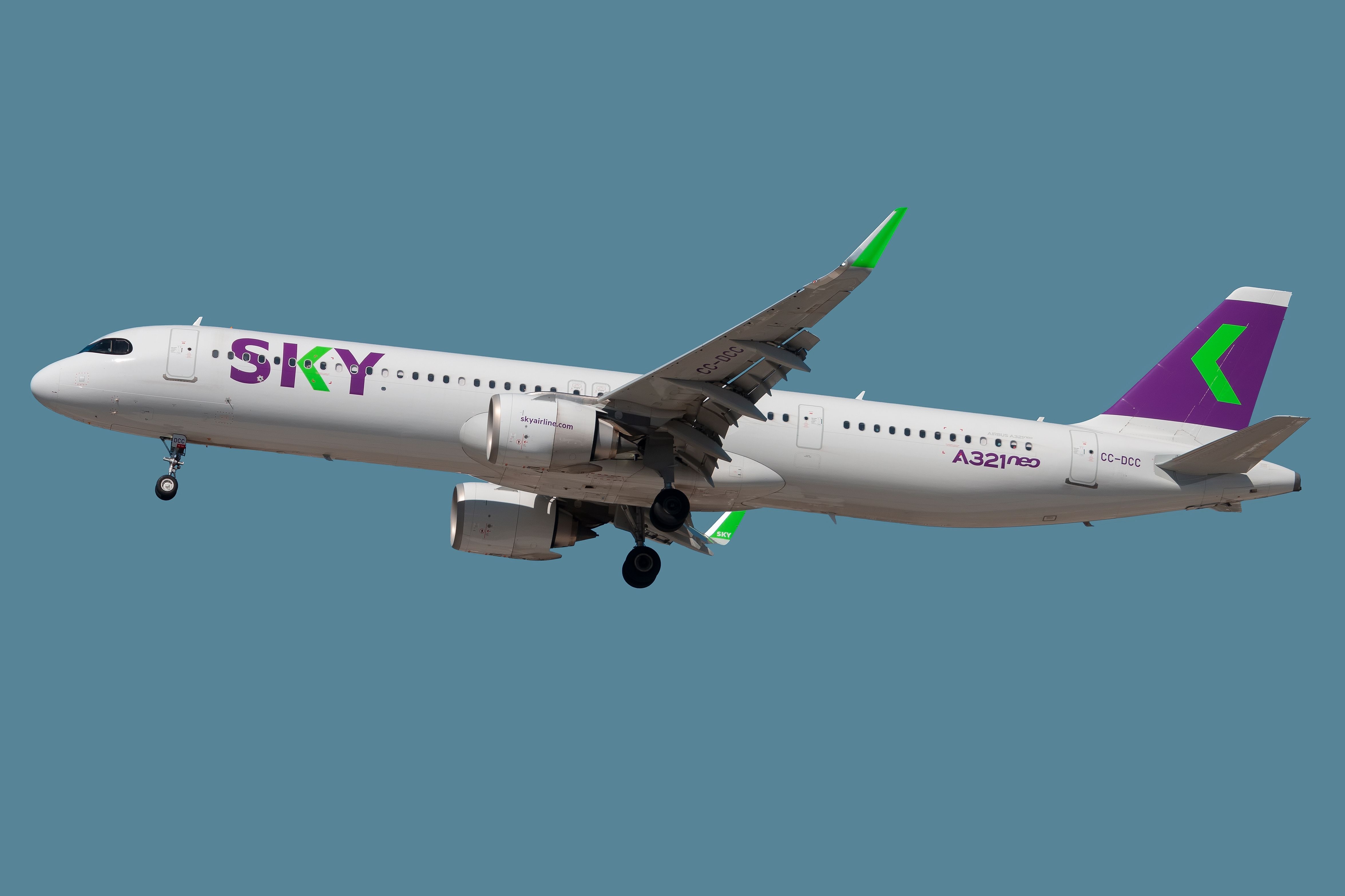 Sky Airlines Airbus A321neo