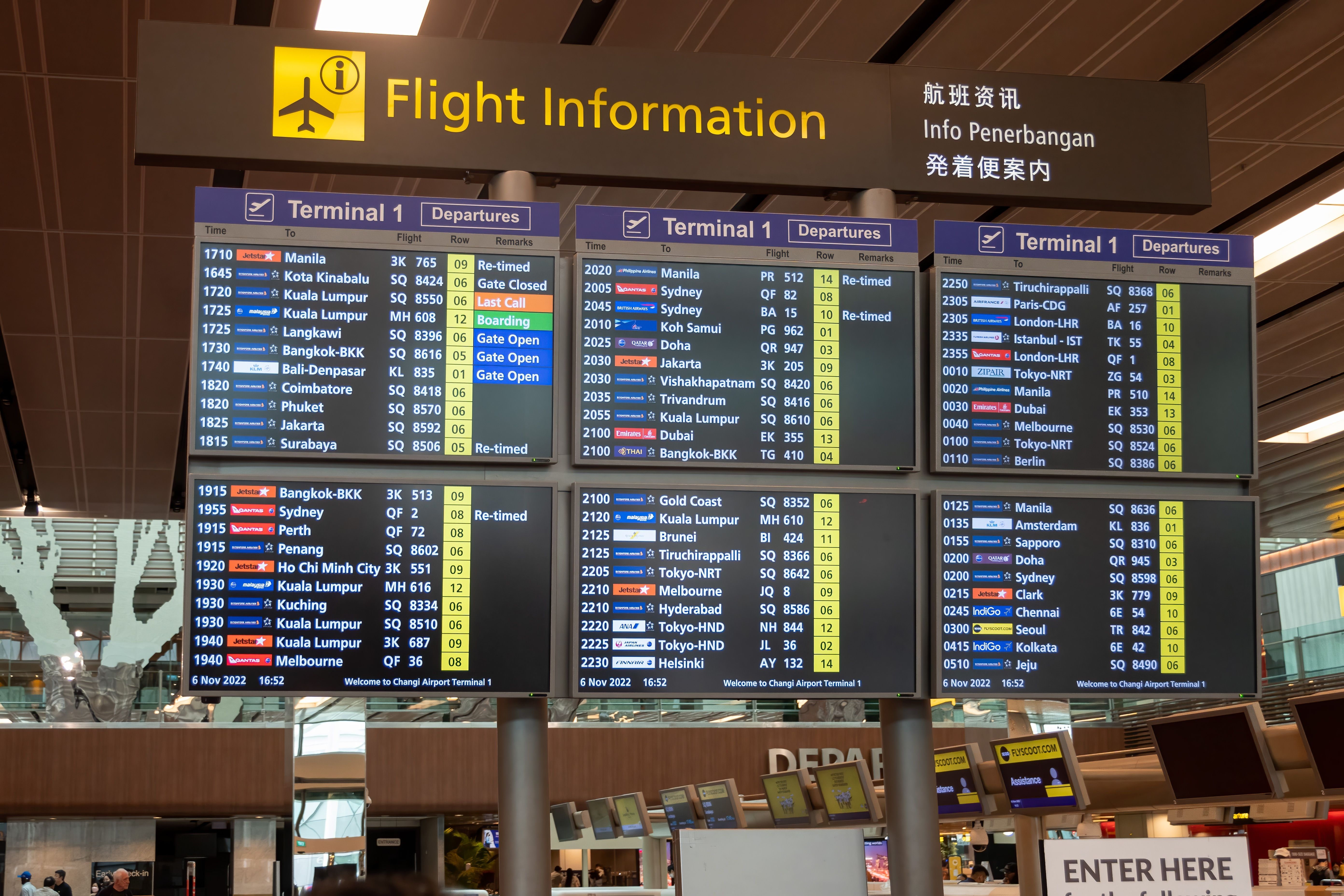 Flight information board Changi Airport