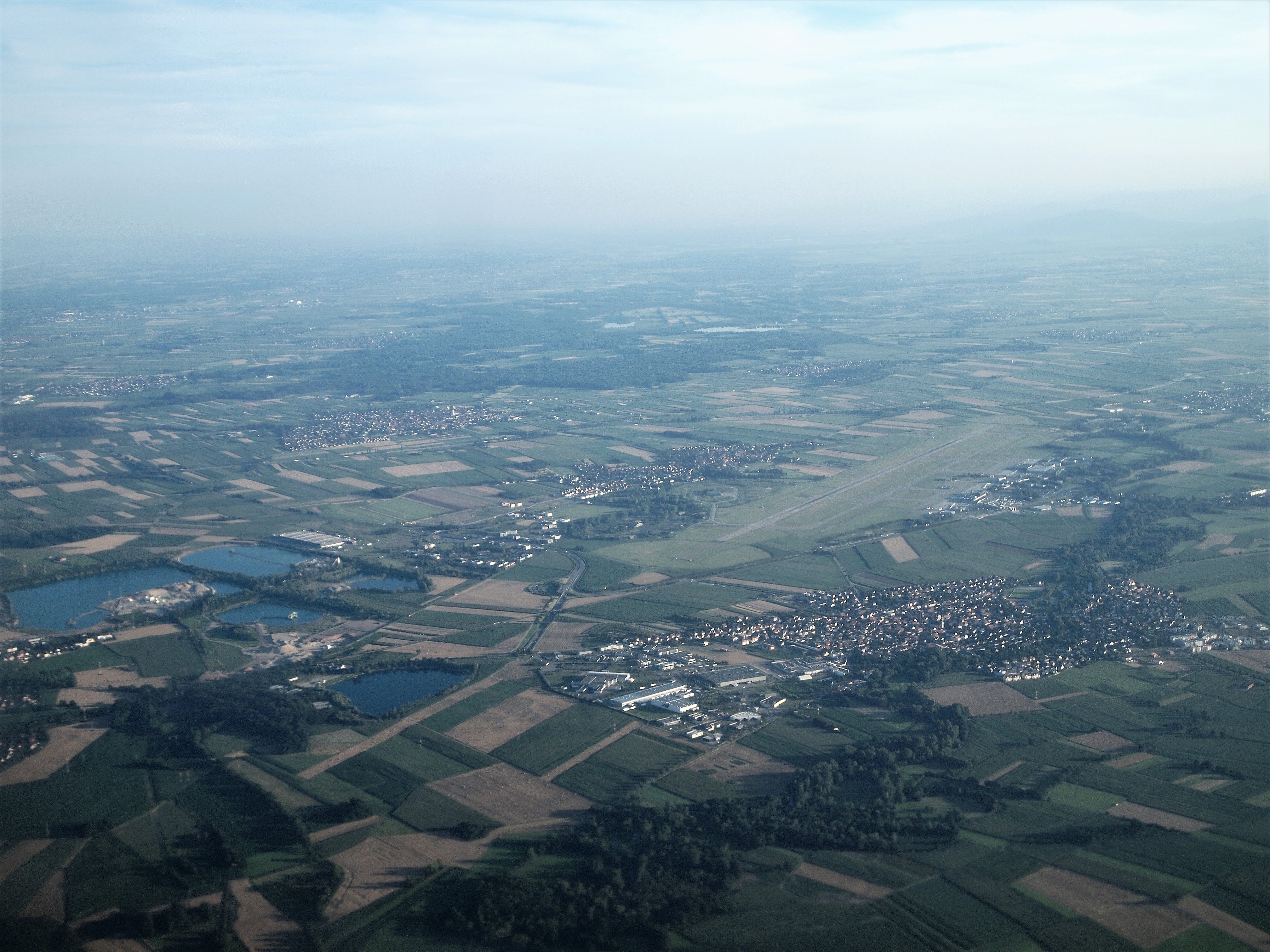 Strasbourg_airport_aerial_view
