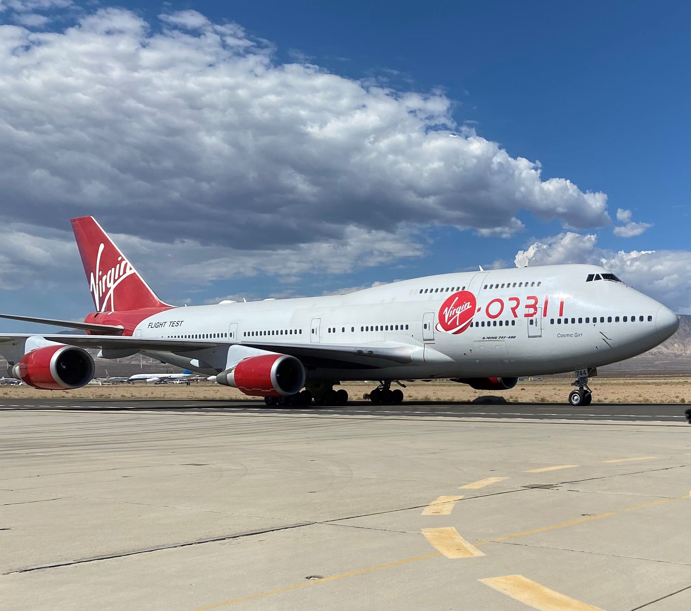 virgin orbit cosmic girl 747