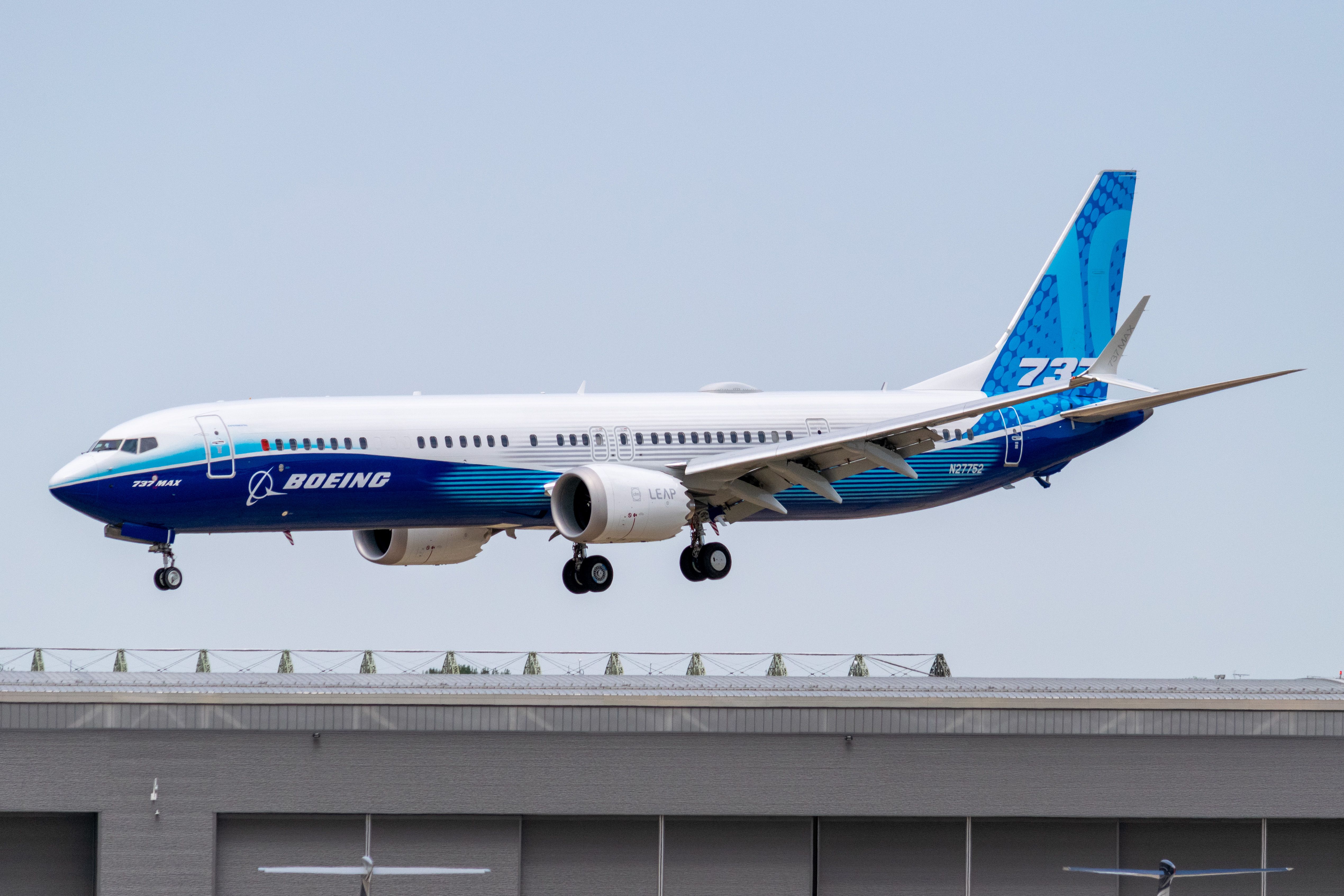 Boeing 737 MAX with Boeing livery