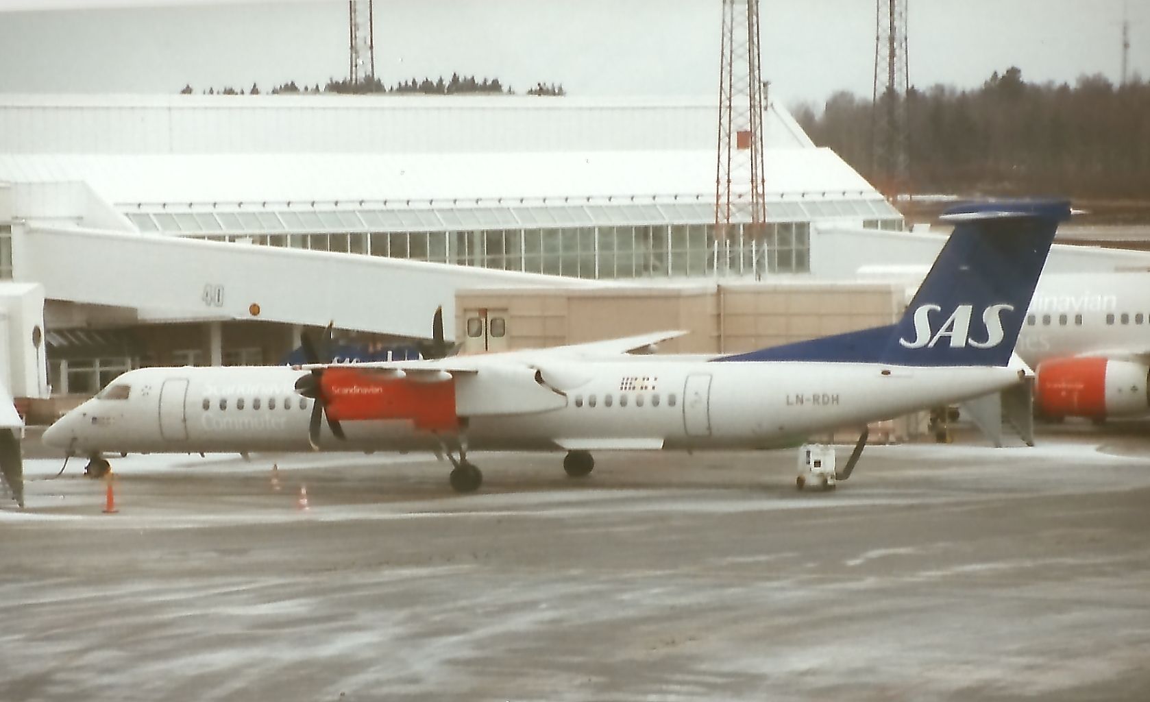 Der De Havilland Canada Dash 8-Q400: Eine vollständige Geschichte