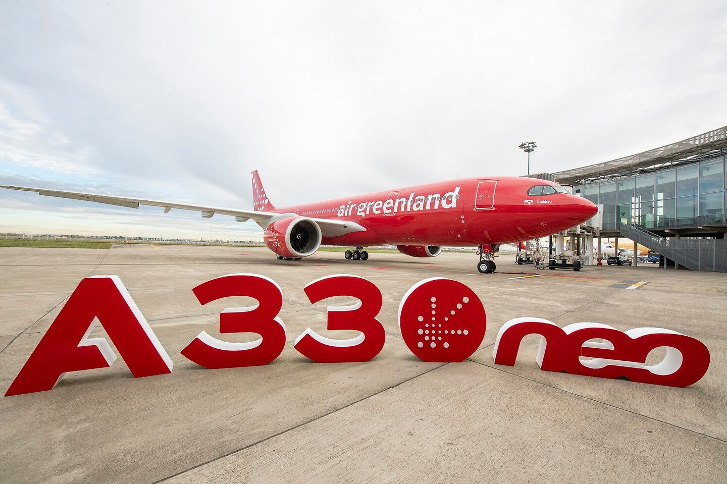 a330neo air greenland on ground
