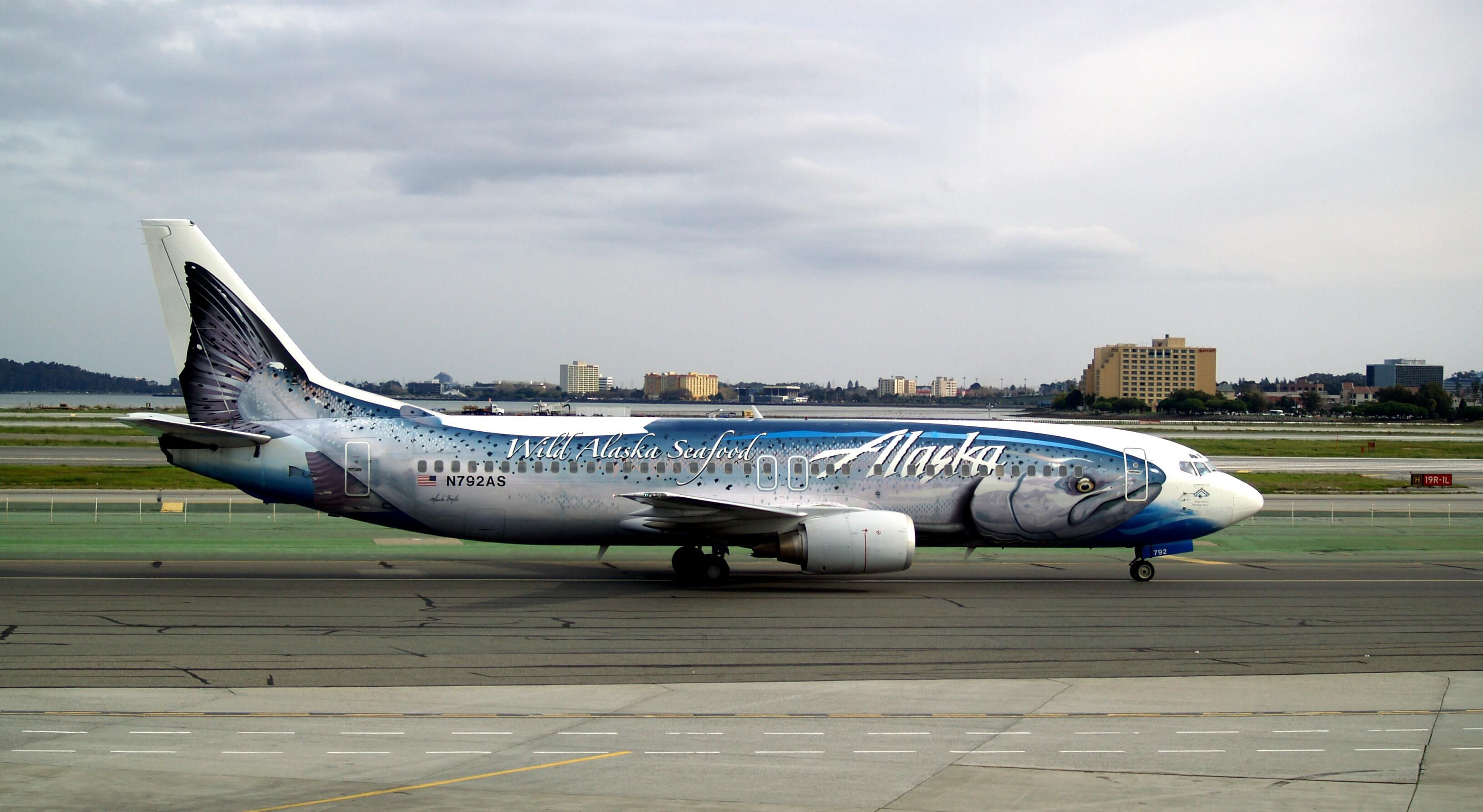 Alaska Airlines Salmon Thirty Salmon Boeing 737-400 | N792AS