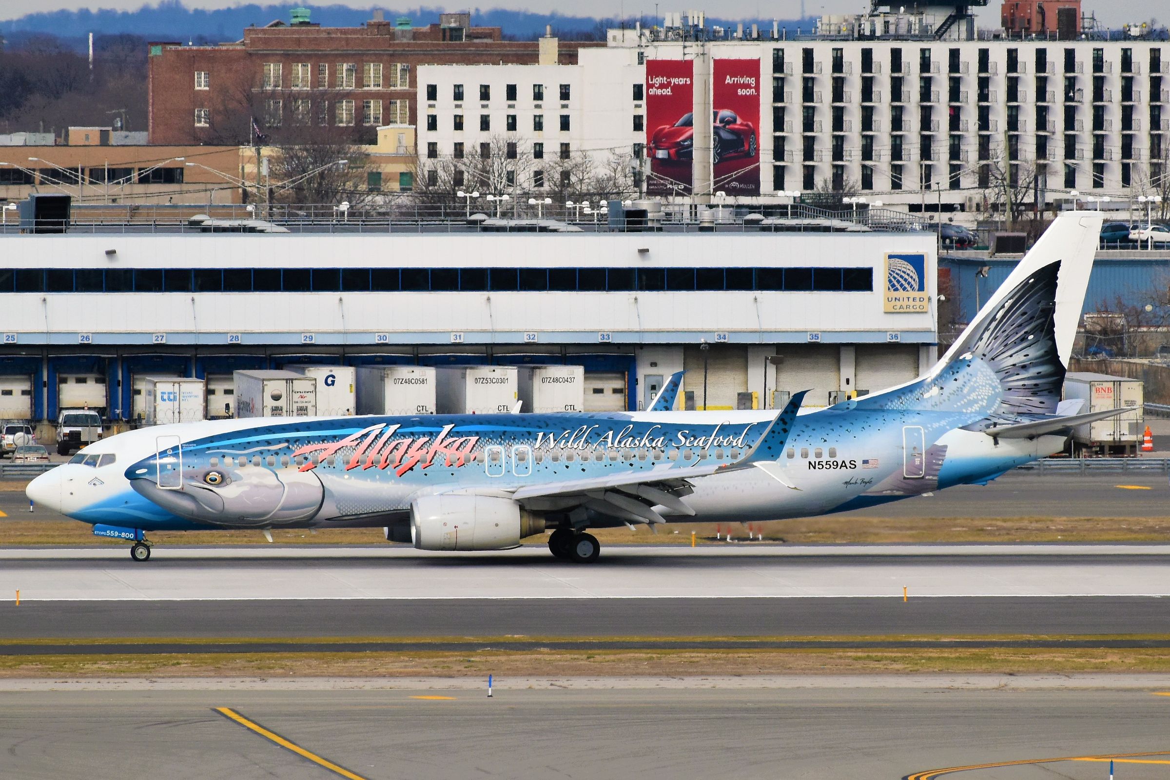 Alaska Airlines Salmon Thirty Salmon || Boeing 737-800 | N559AS