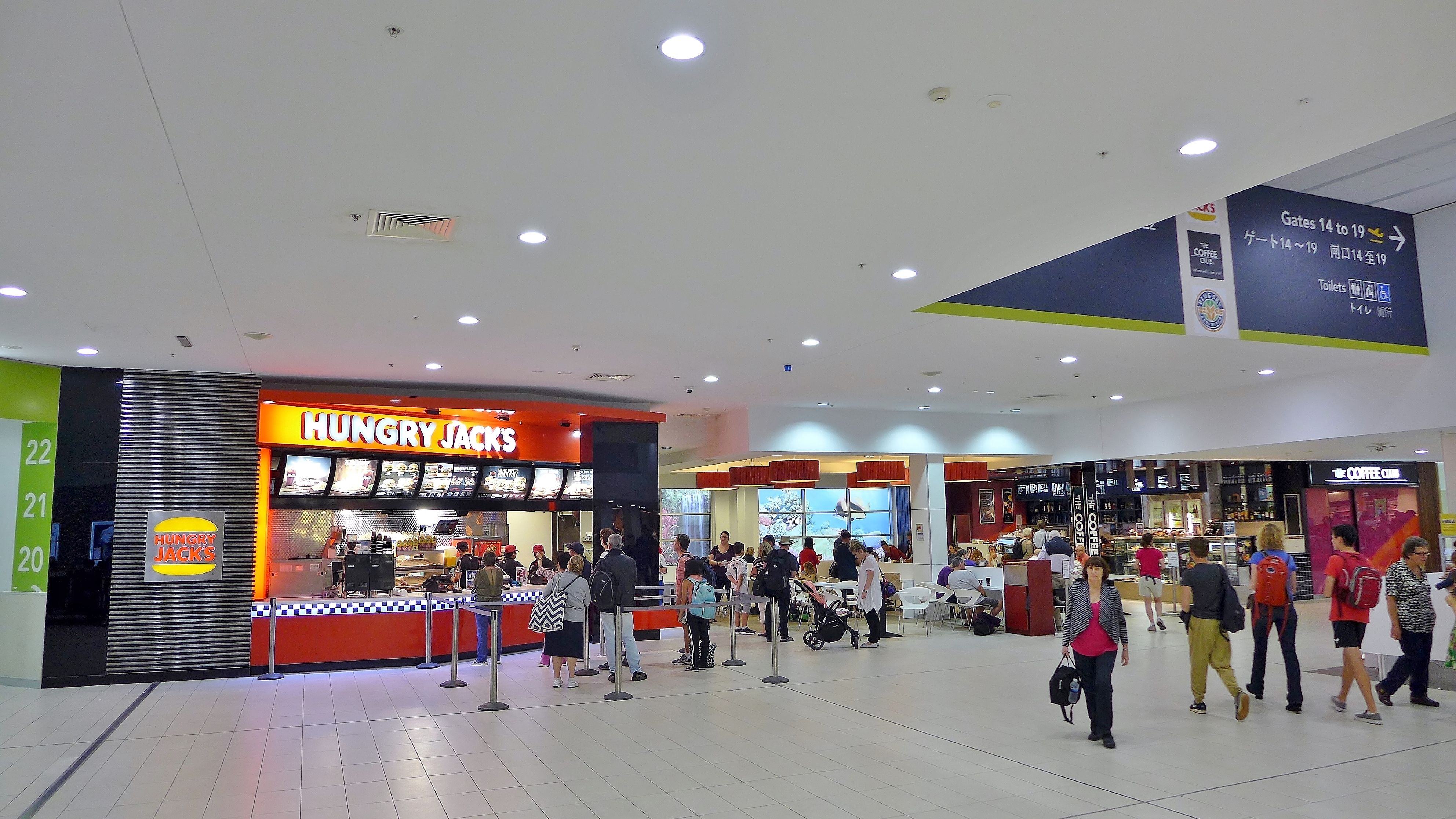 Cairns_International_Airport,_2015_(03)