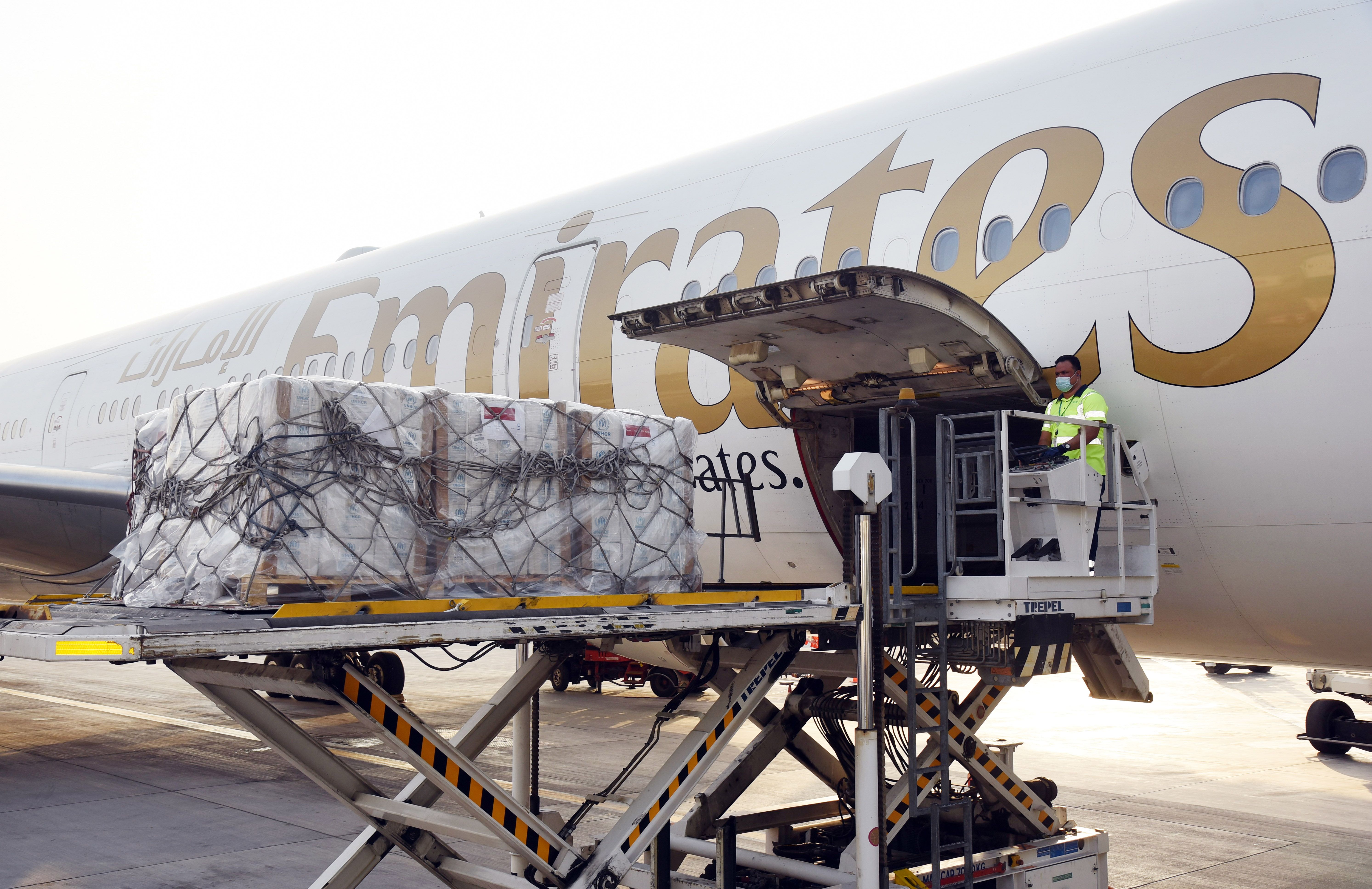 Emirates Shipping Humanitarian Aid