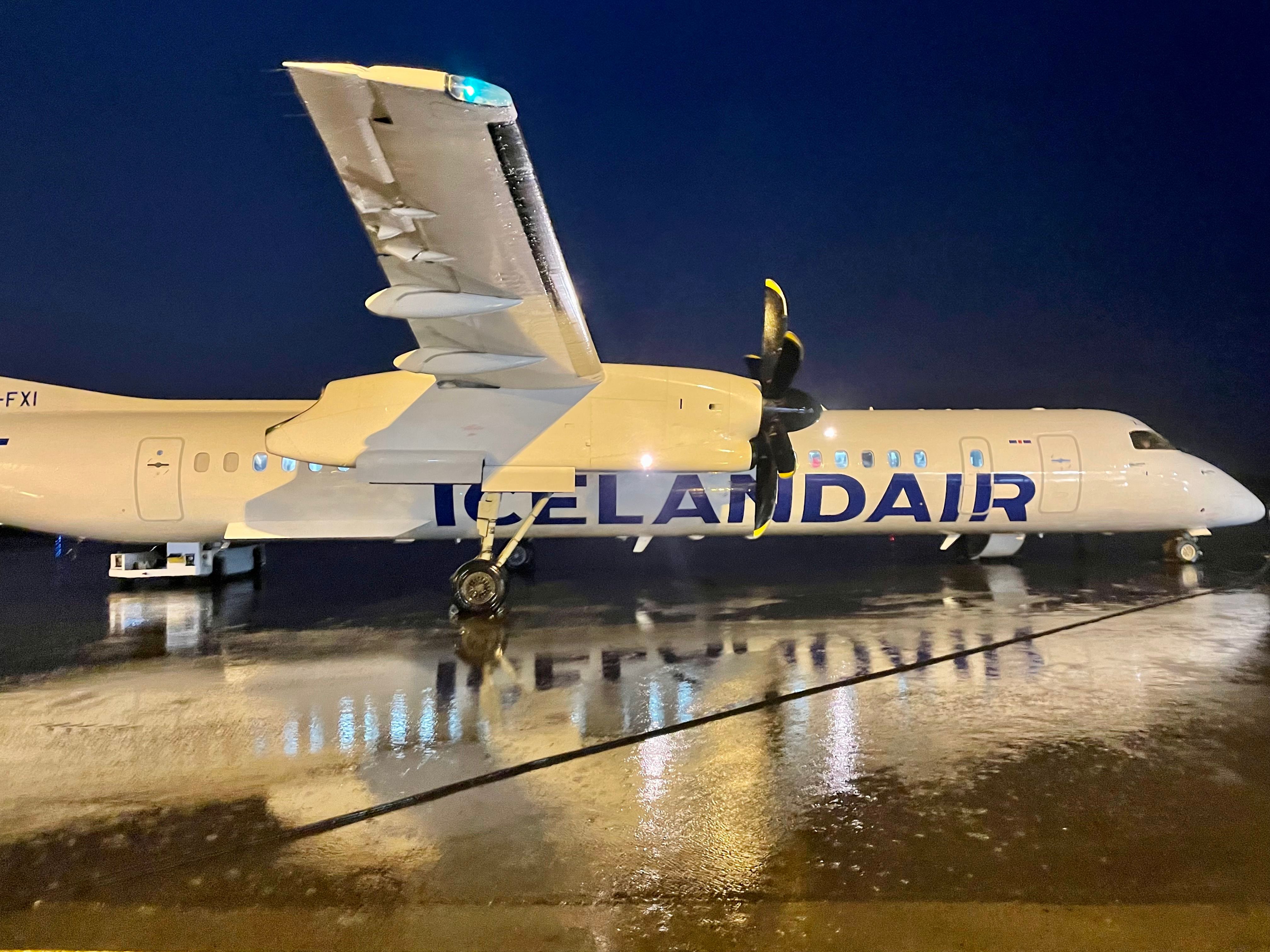 Icelandair Dash-8-Q400 