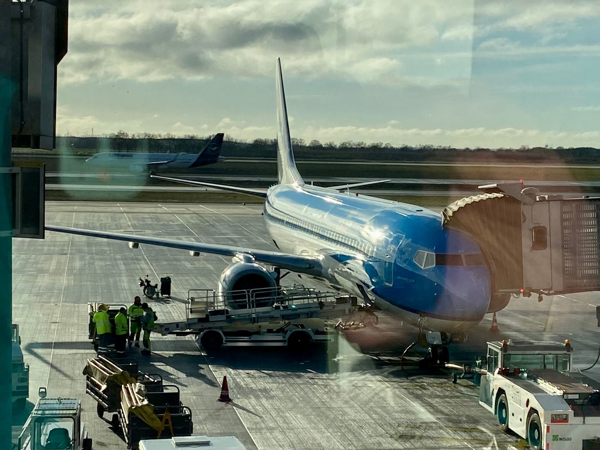KLM Boeing 737-800 BER to AMS Economy in February 2023