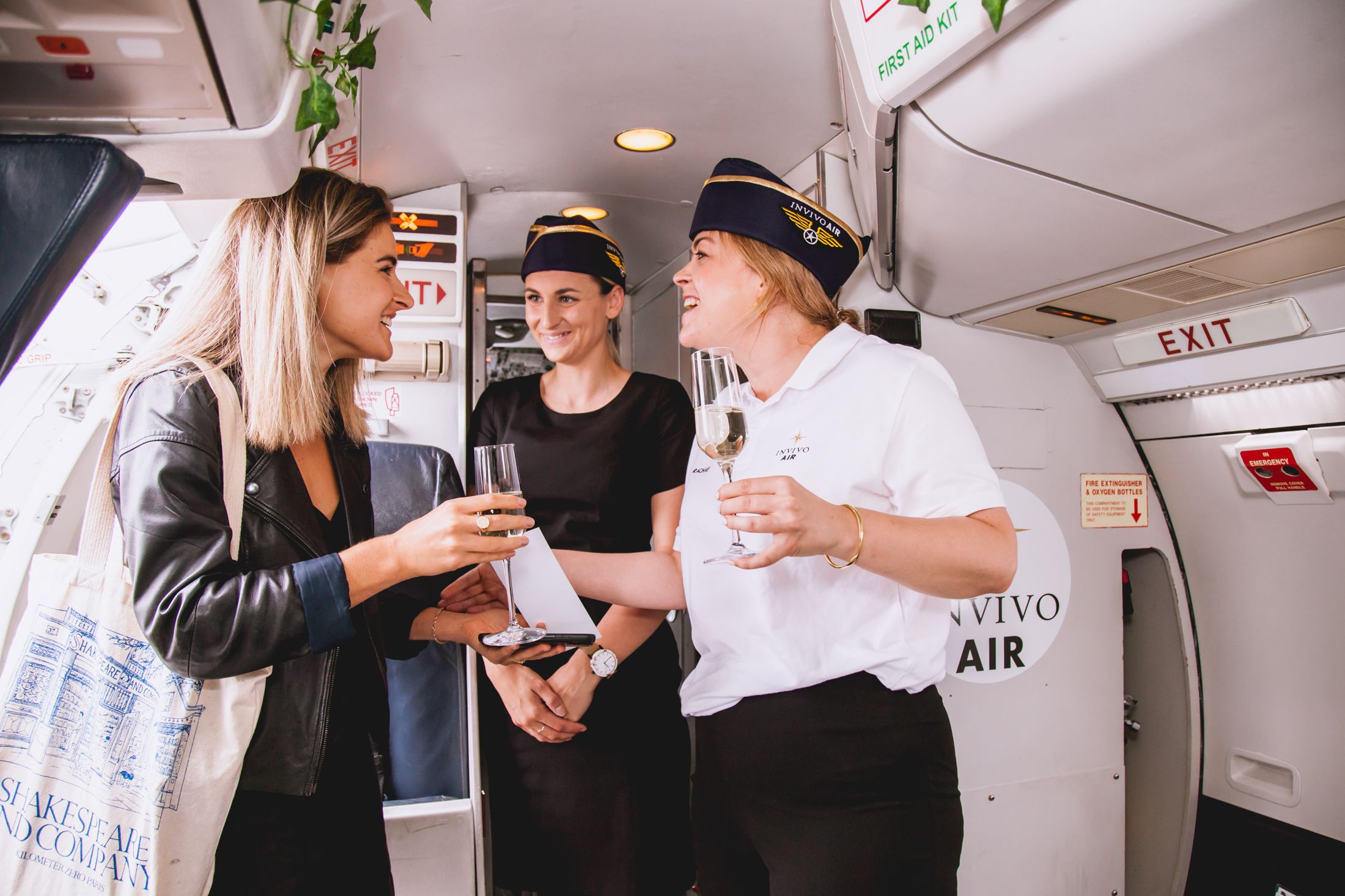 INVIVO AIR 2023 Plane Prosecco On Arrival