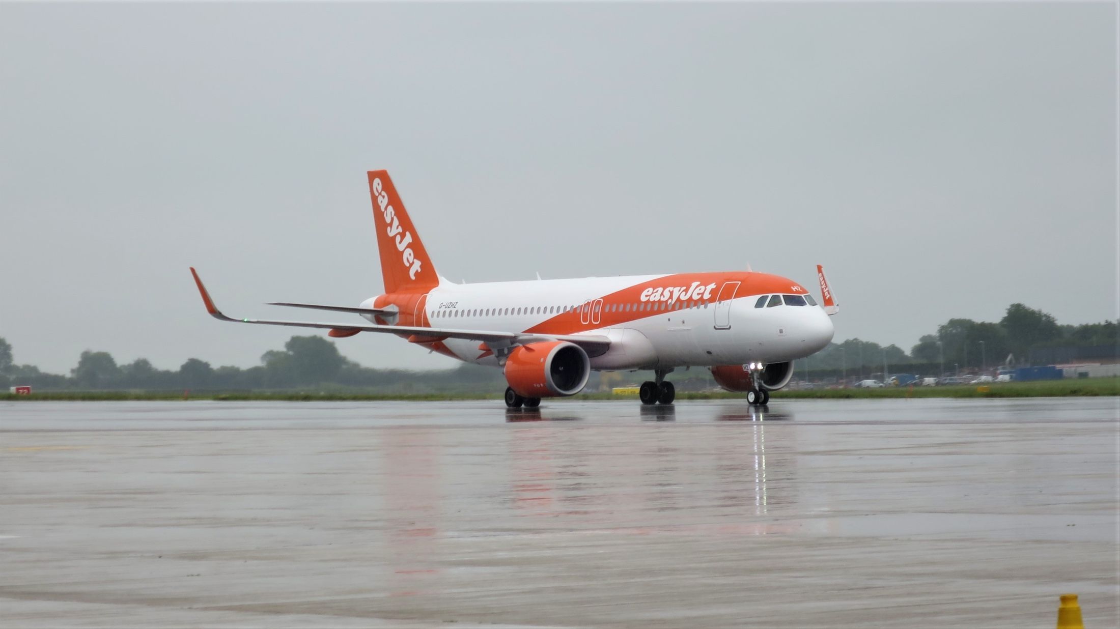 Easyjet A320 with blended winglets
