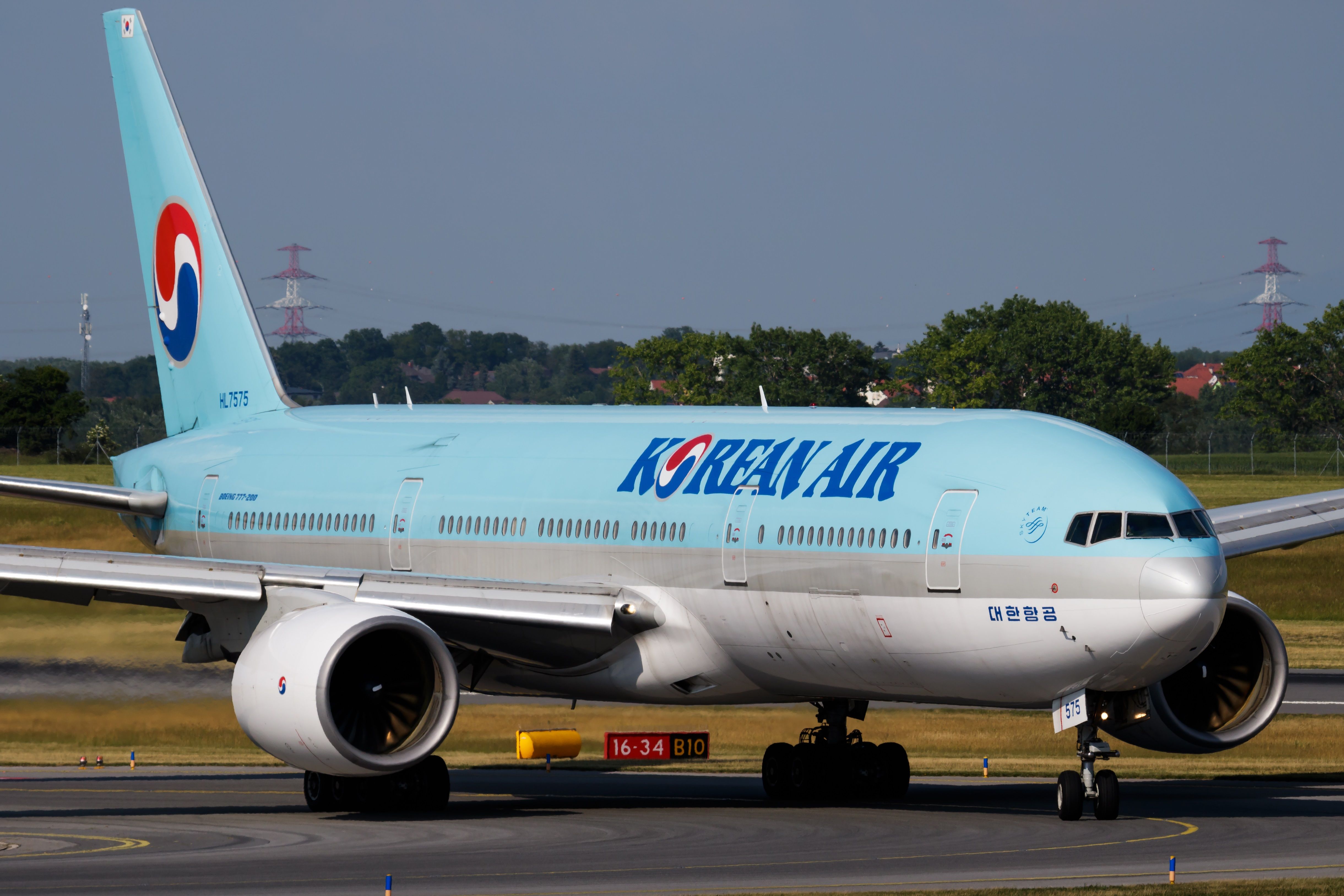 Korean Air 777-200ER