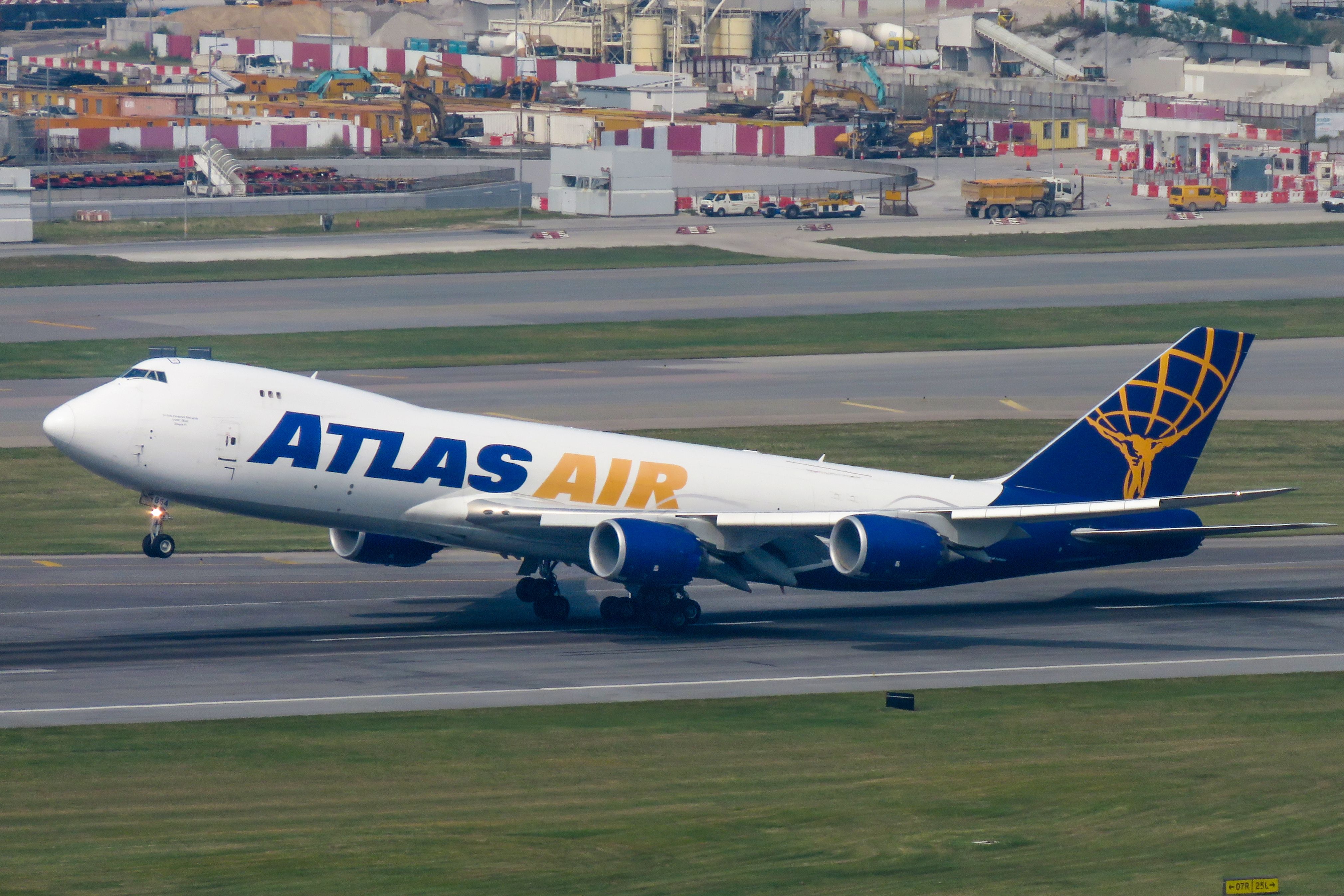 Atlas Air Boeing 747-8F | N854GT