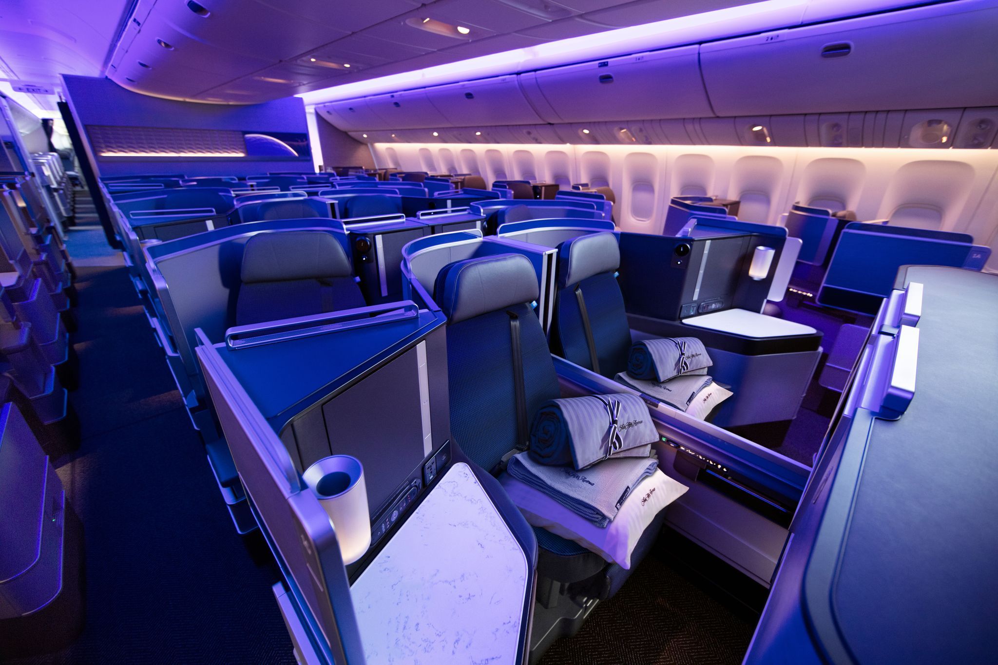 A panoramic view of the United Airlines Polaris Business class cabin.