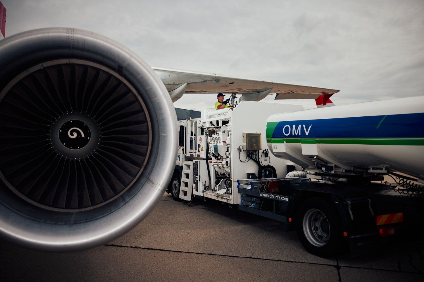 OMV truck fueling airplane with SAF