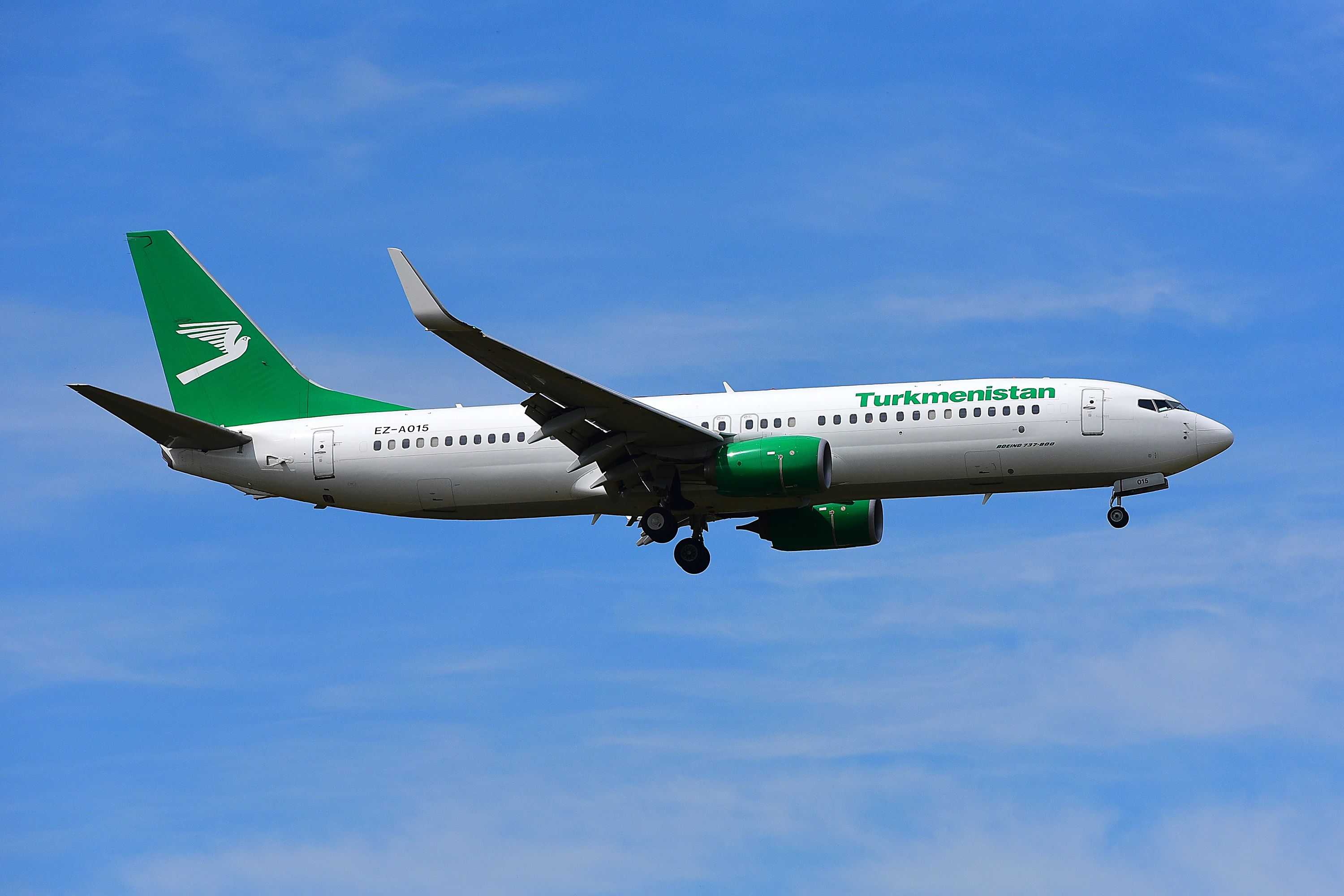 Turkmenistan Airlines Boeing 737-800