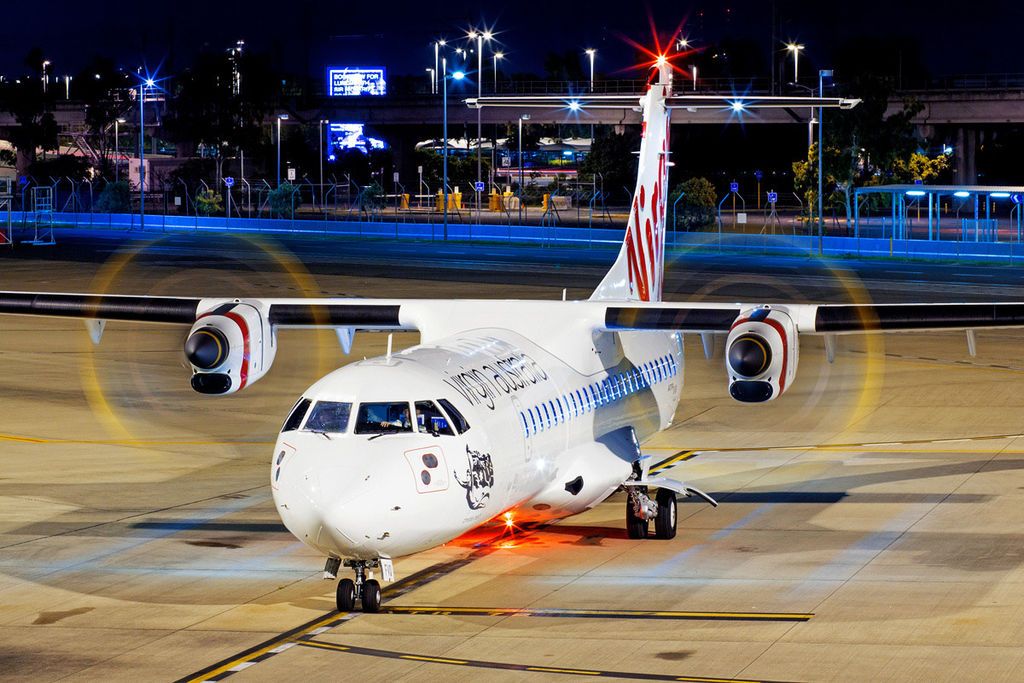 1024px-Virgin_Australia_ATR_72-600_at_Brisbane_Airport