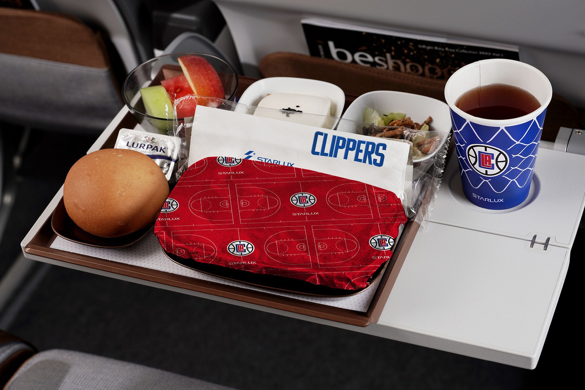 Starlux LA Clippers Meal packaging