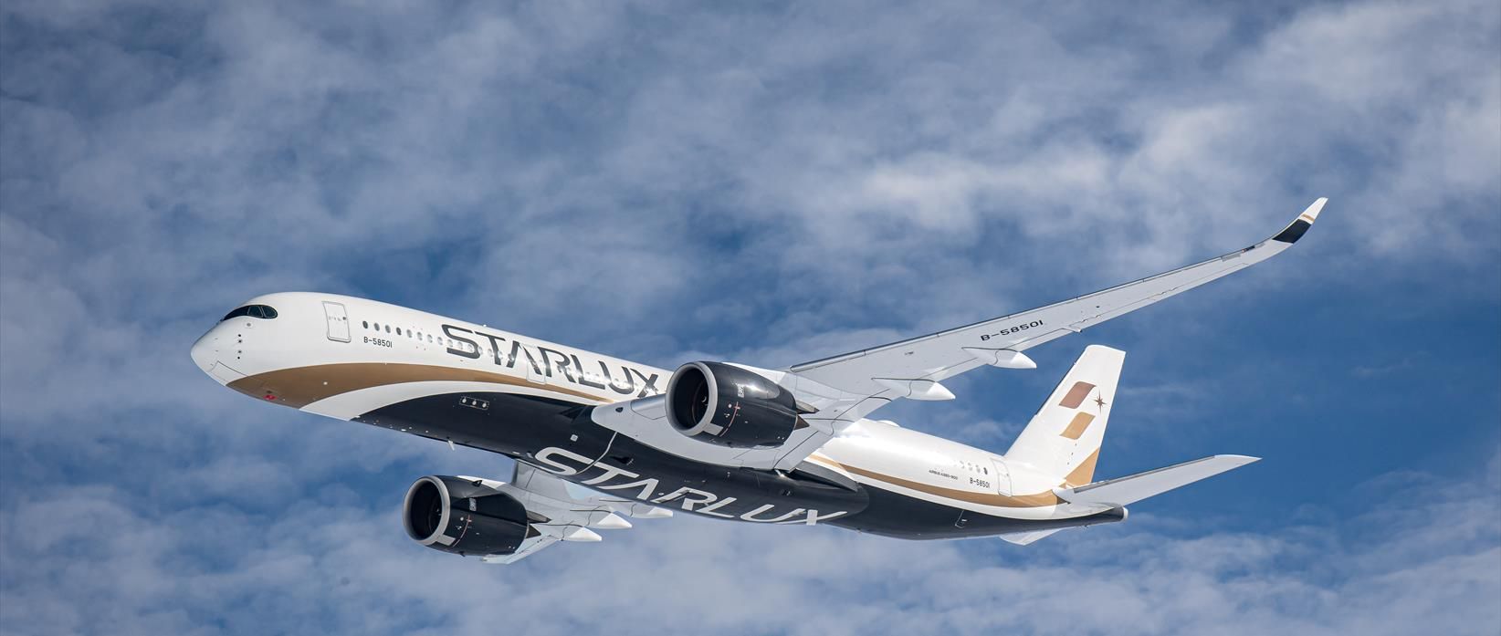 Starlux Airbus A350 in flight.