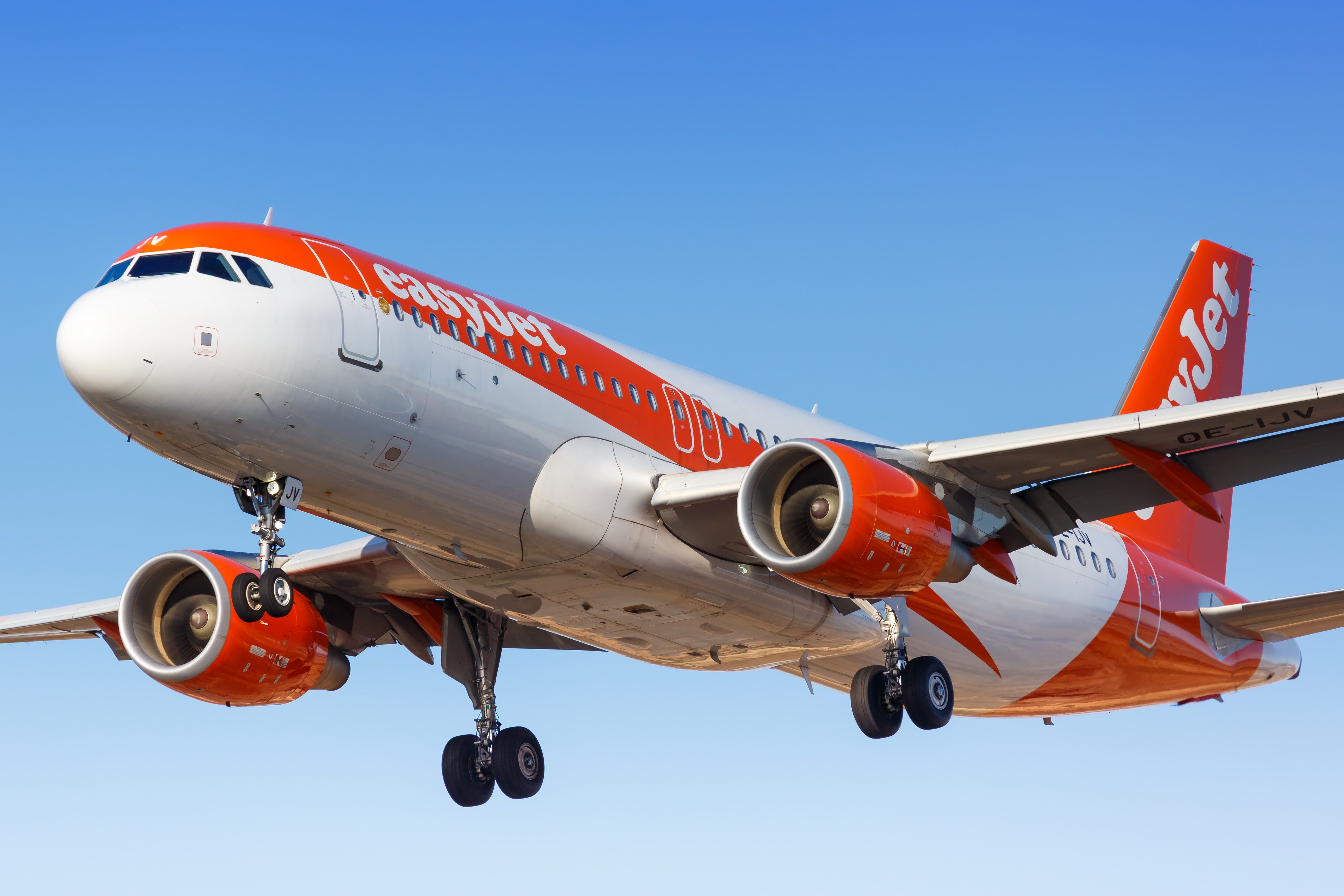 easyJet Launches 2024 Winter Schedule With 138,000 Flights