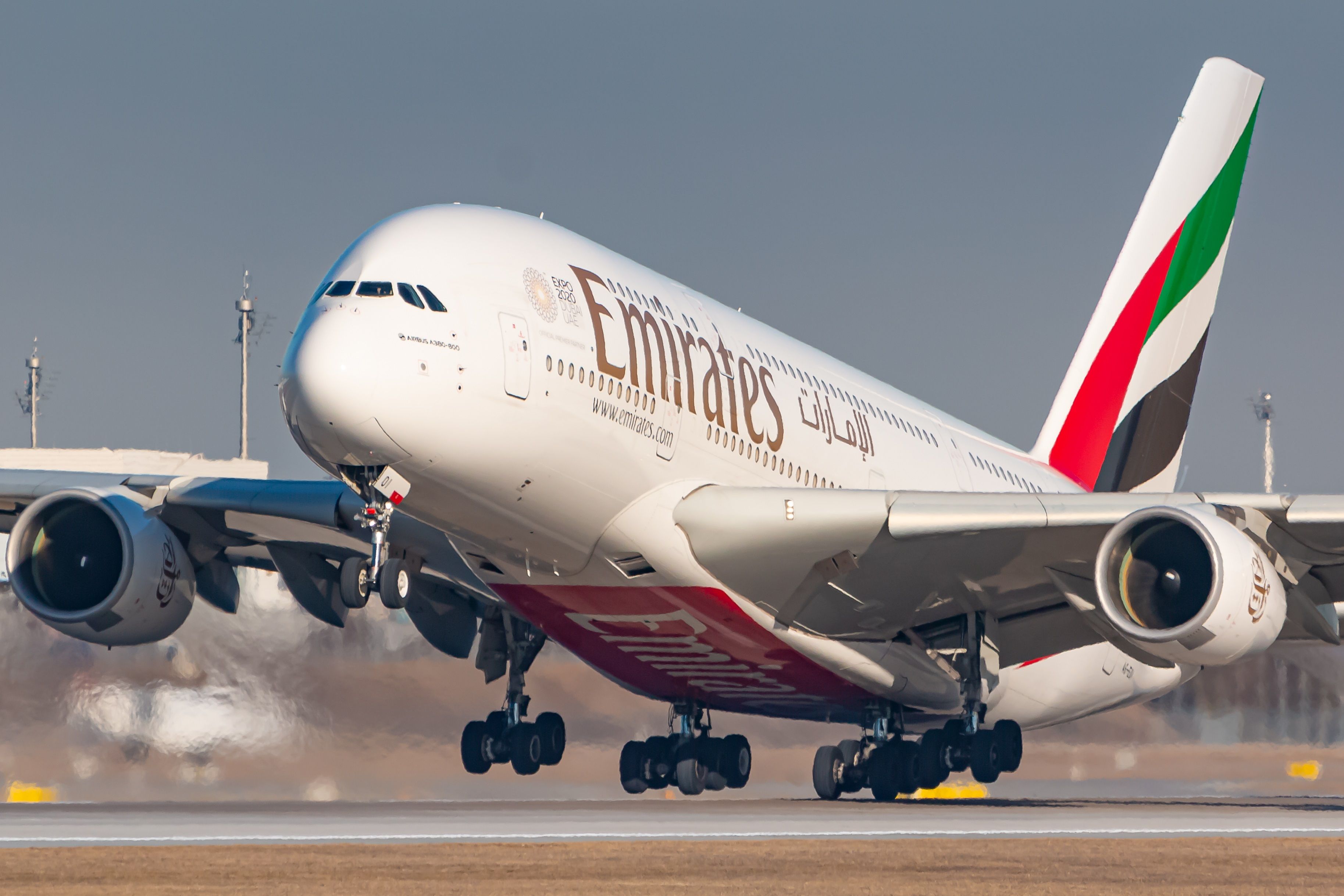 Vaya: 48 aeropuertos verán los Airbus A380 de Emirates este verano