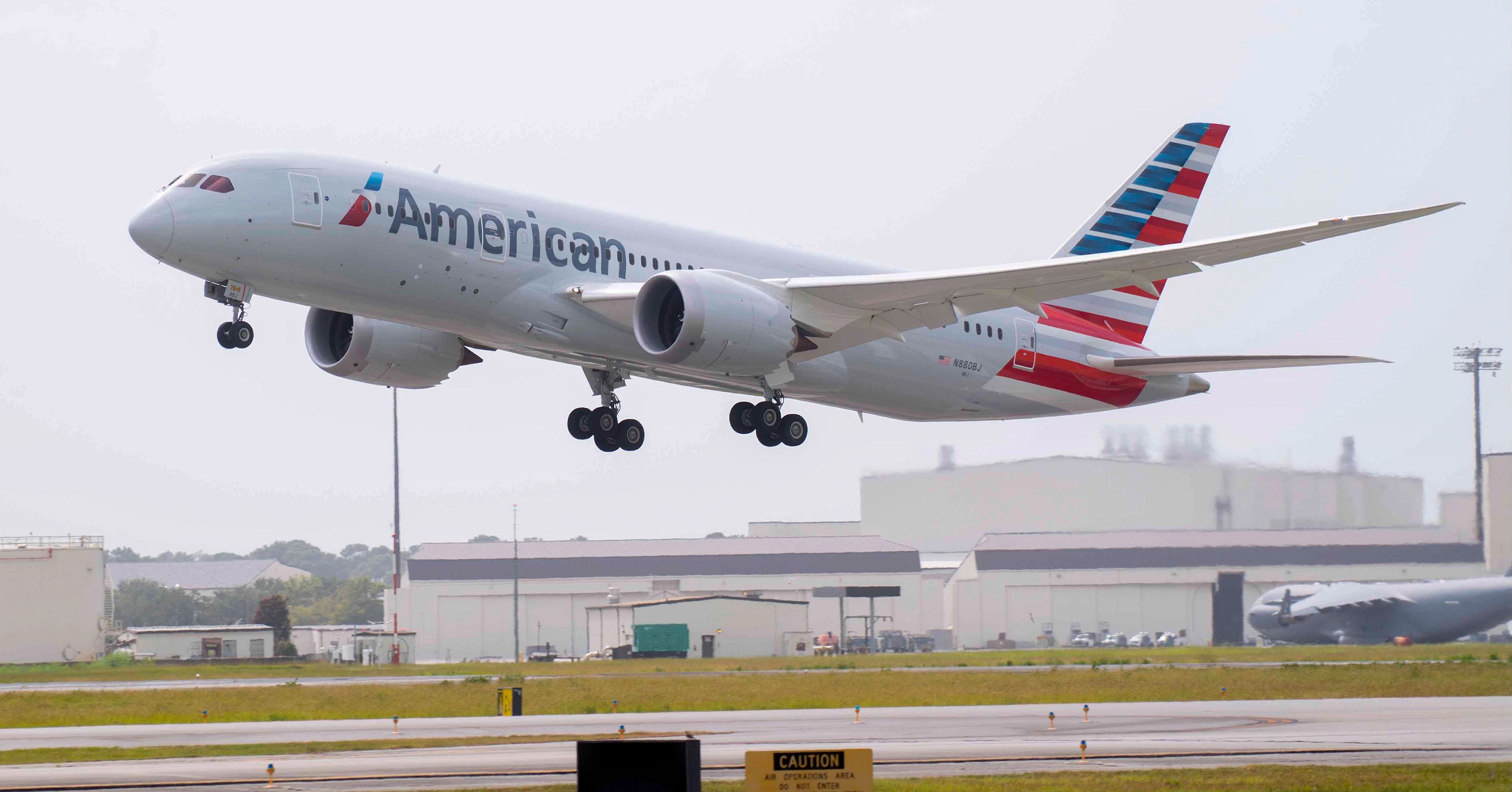 American Airlines Boeing 787-8 Dreamliner taking off.