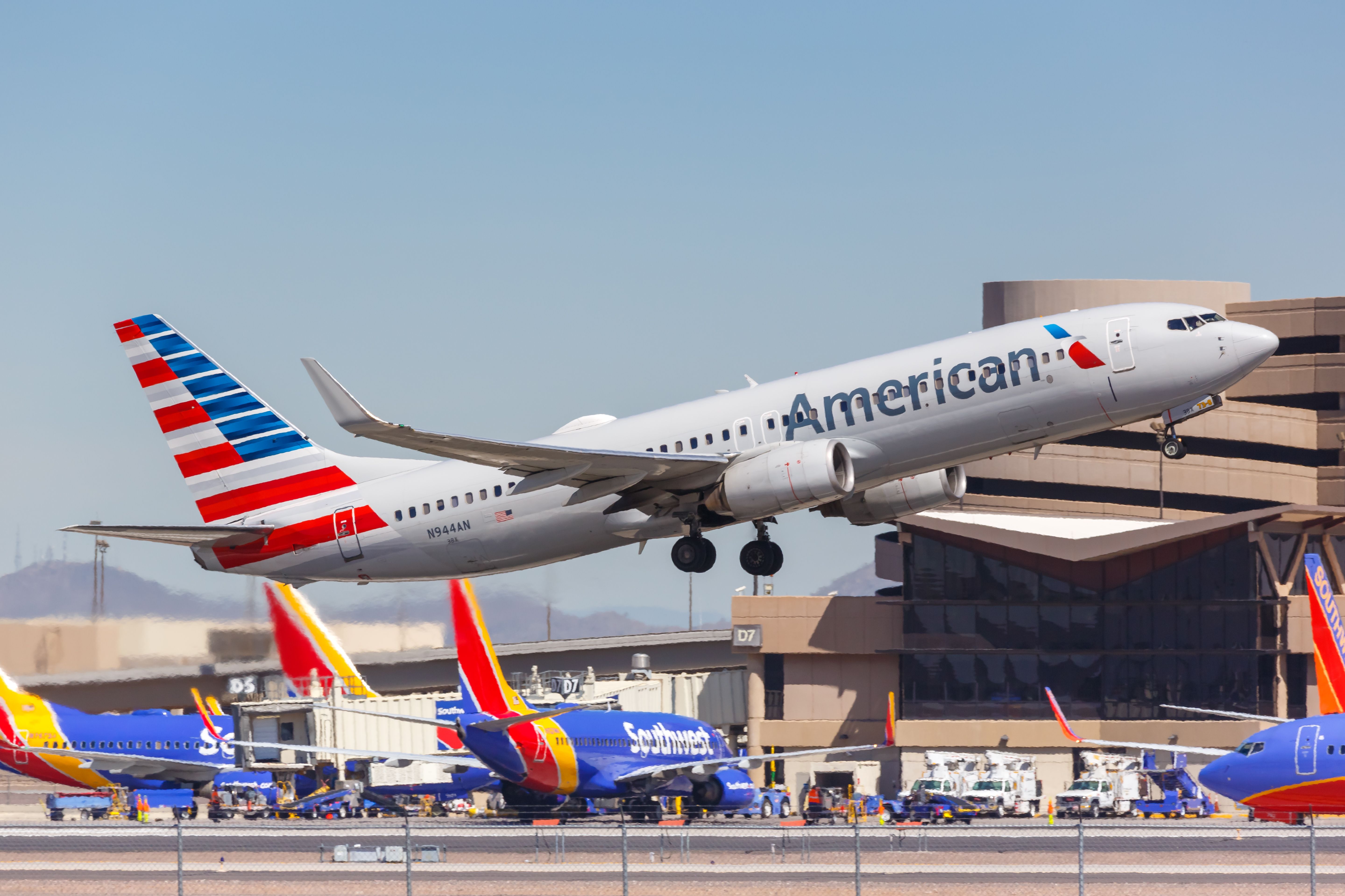 American Airlines Boeing 737-800 at Phoenix Sky Harbor International Airport