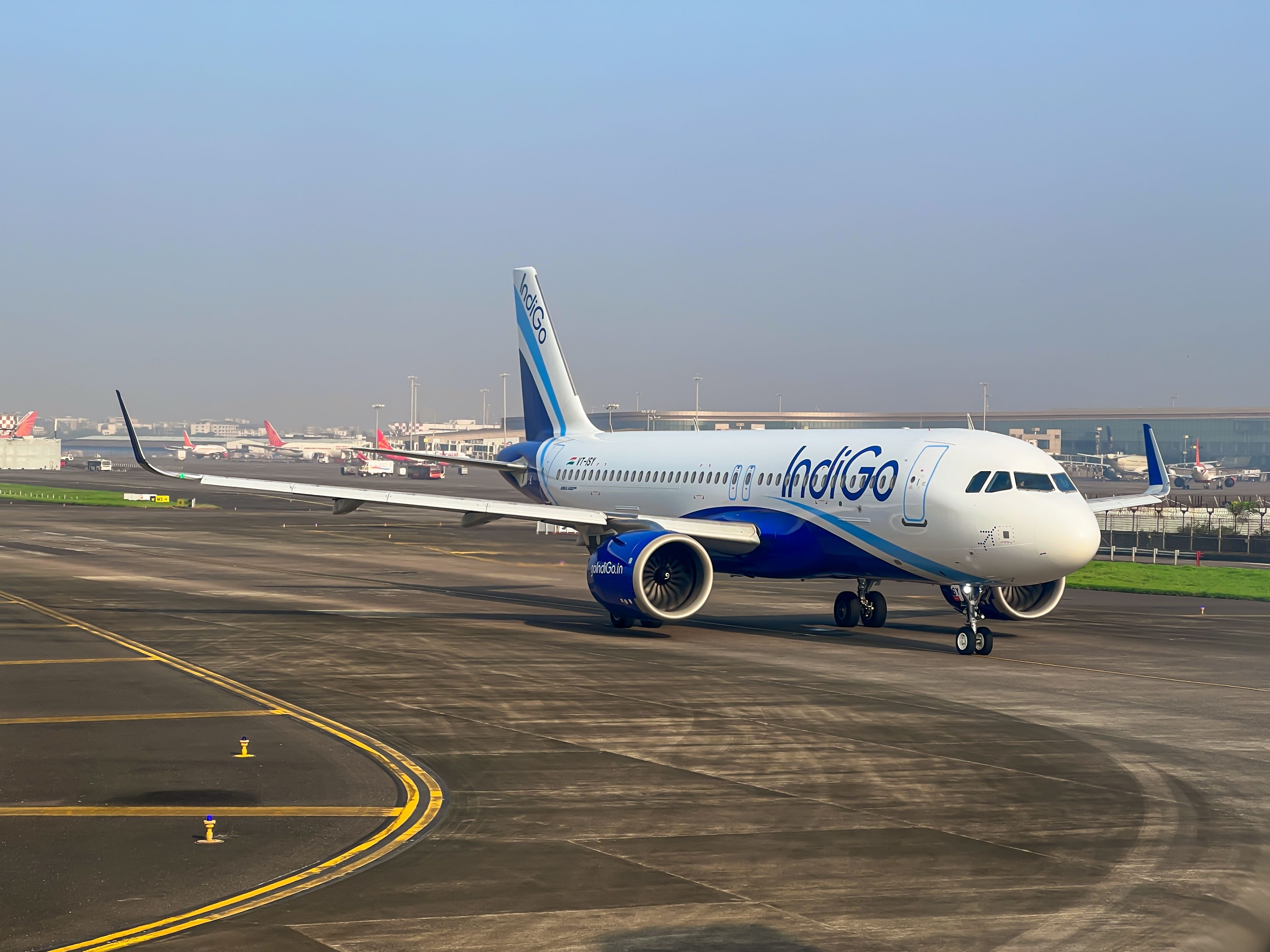 IndiGo A320neo Taxiing