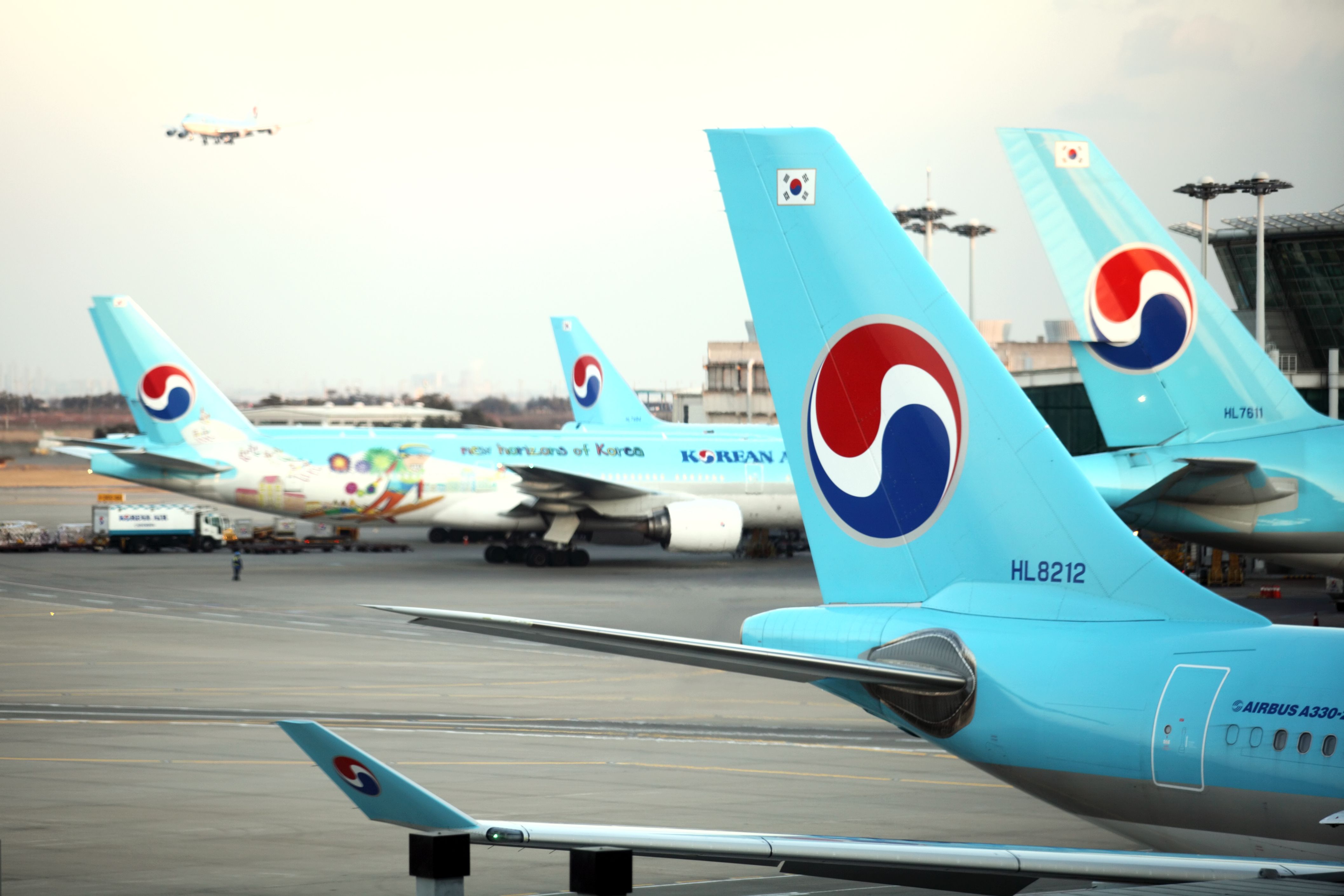 Korean Air aircraft waiting for maintenance, loading and boarding at Seoul Incheon International Airport