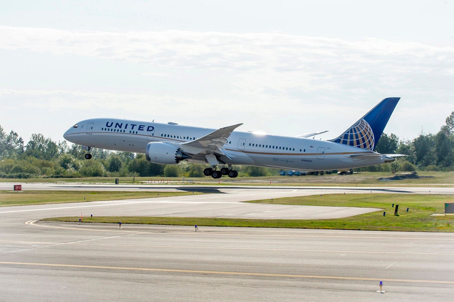 A United Airlines Boeing 787 taking off.