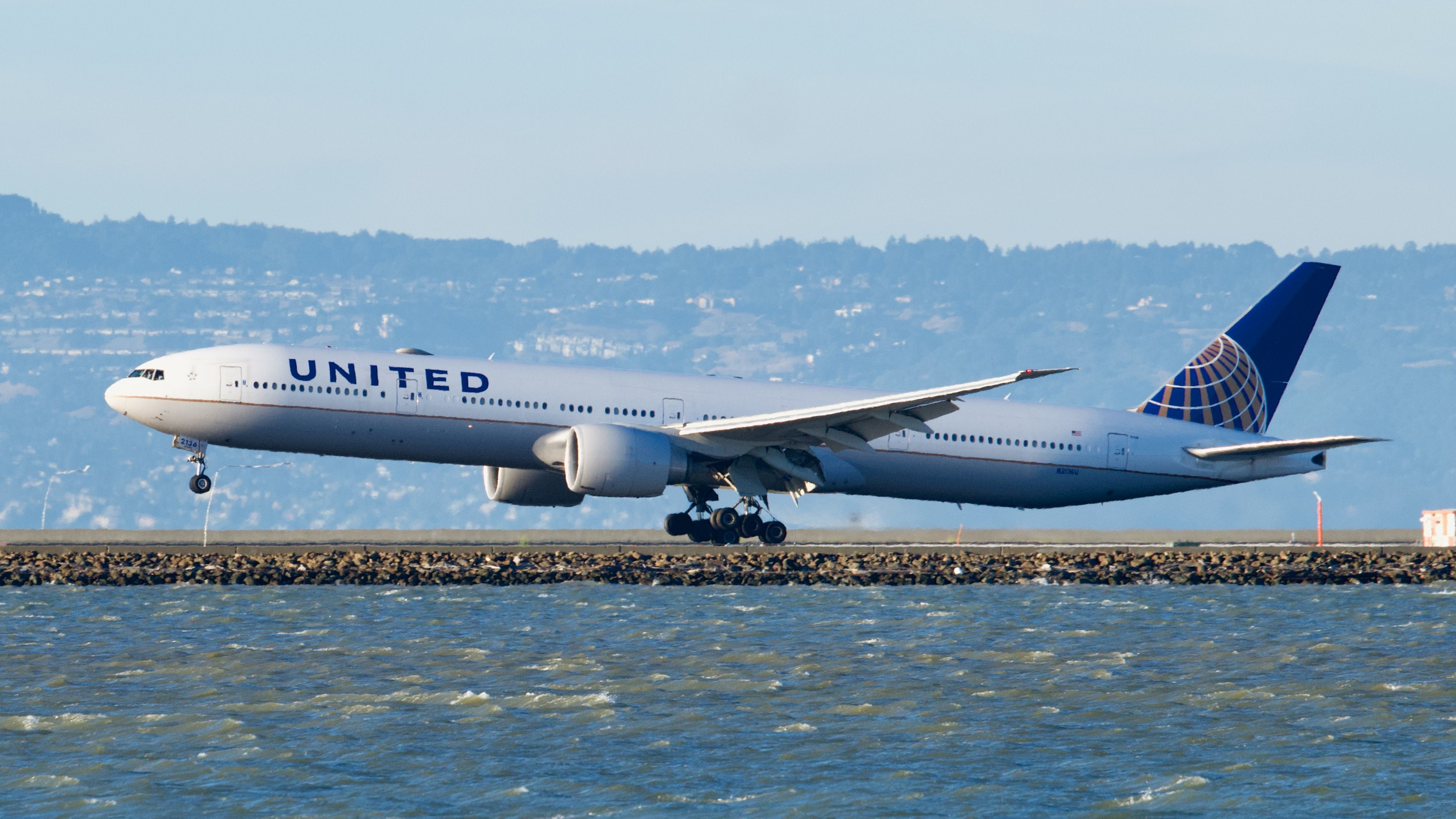 Boeing 777-300ER at SFO