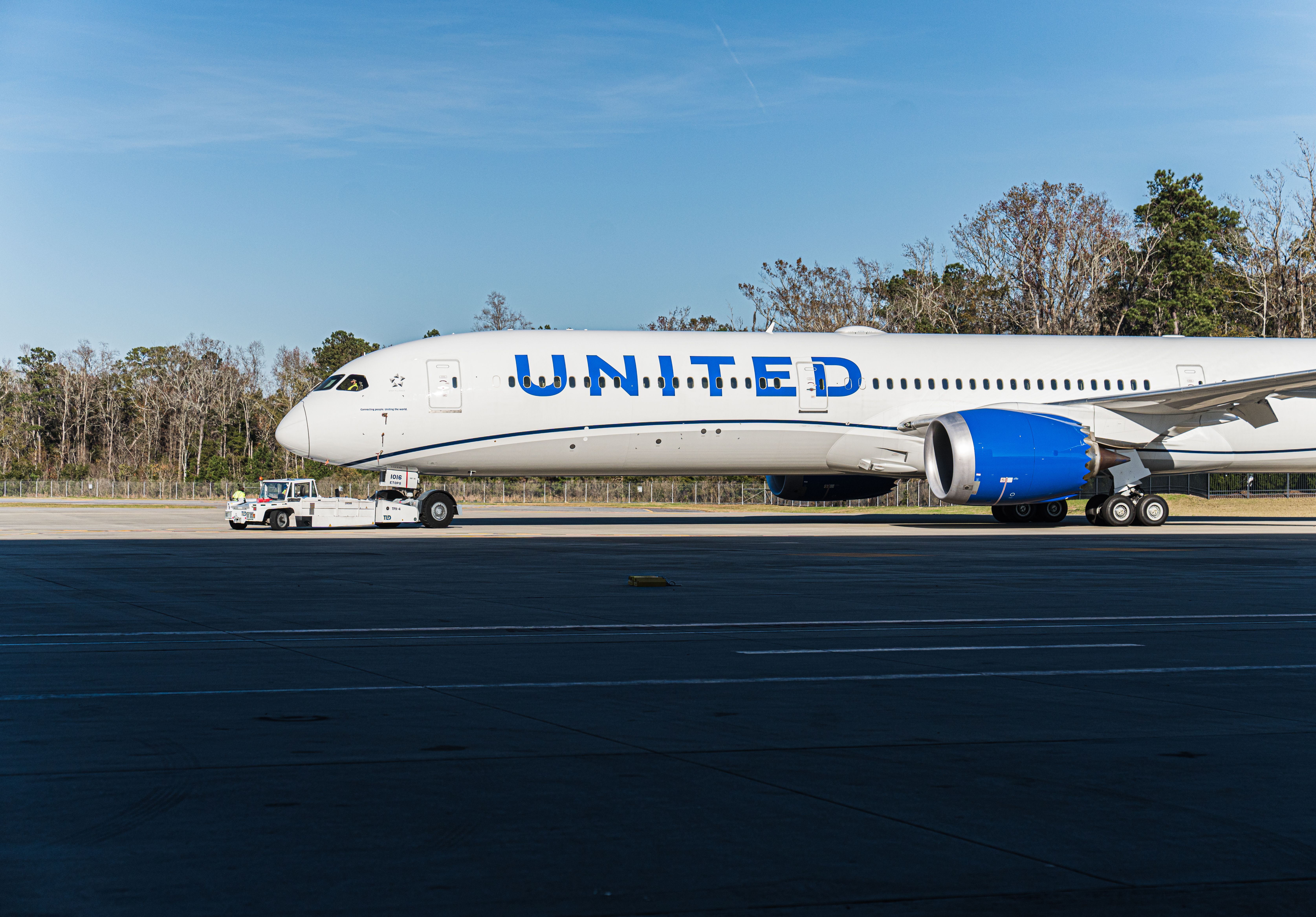 United Airlines Boeing 787-10 taxiing at Boeing Factory in Charleston