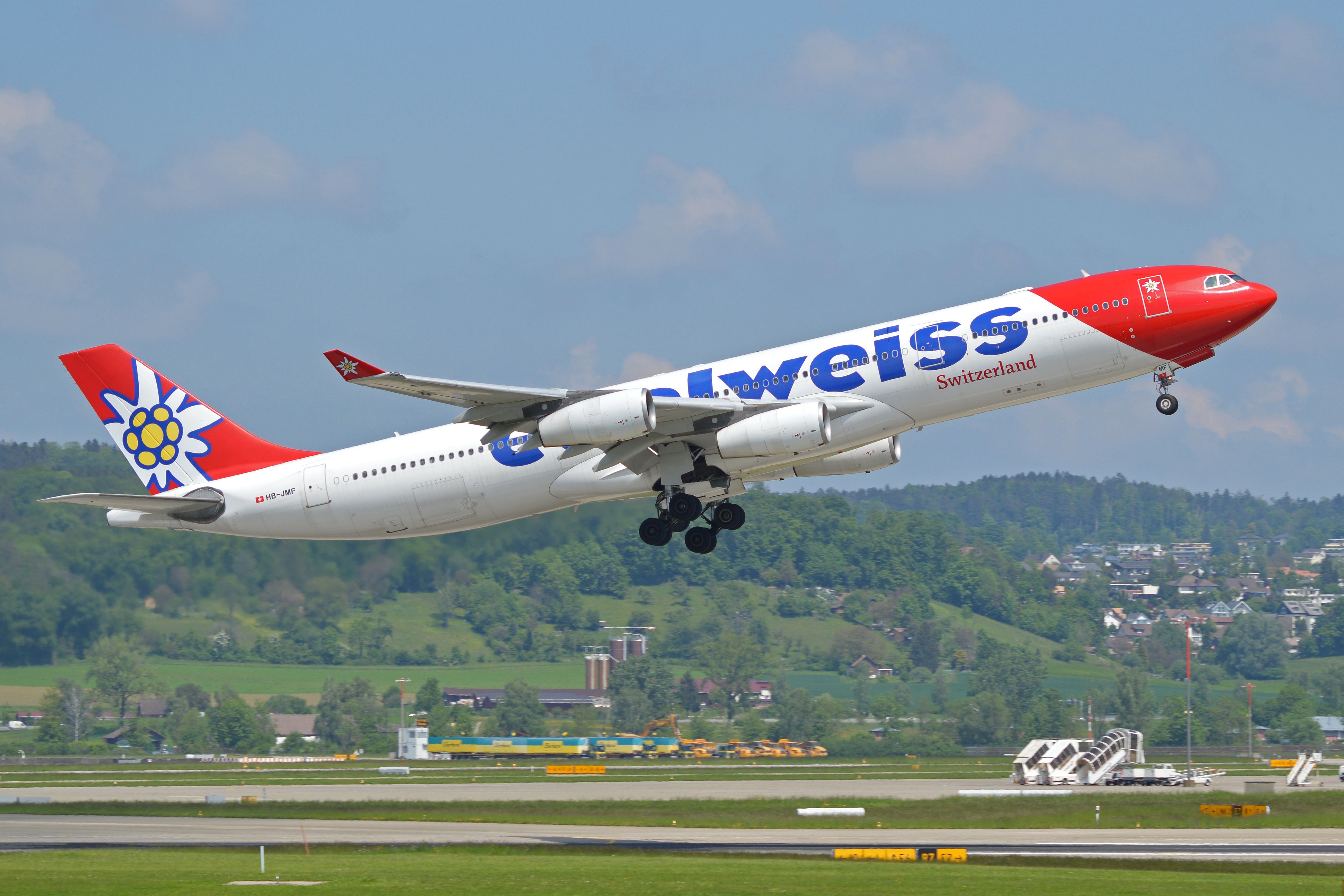 Edelweiss A340-300 take off