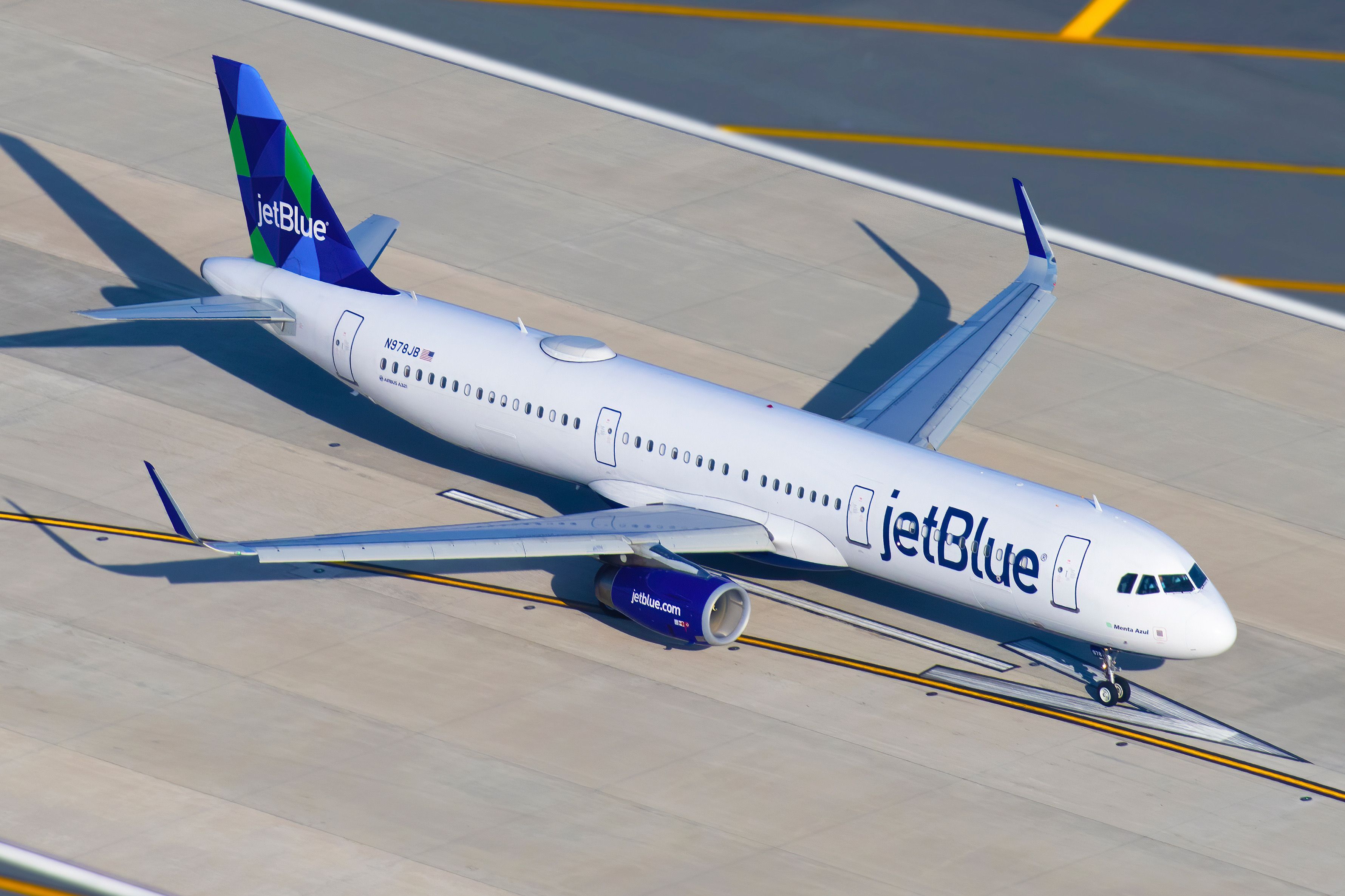 JetBlue Airways Airbus A321-231 N978JB