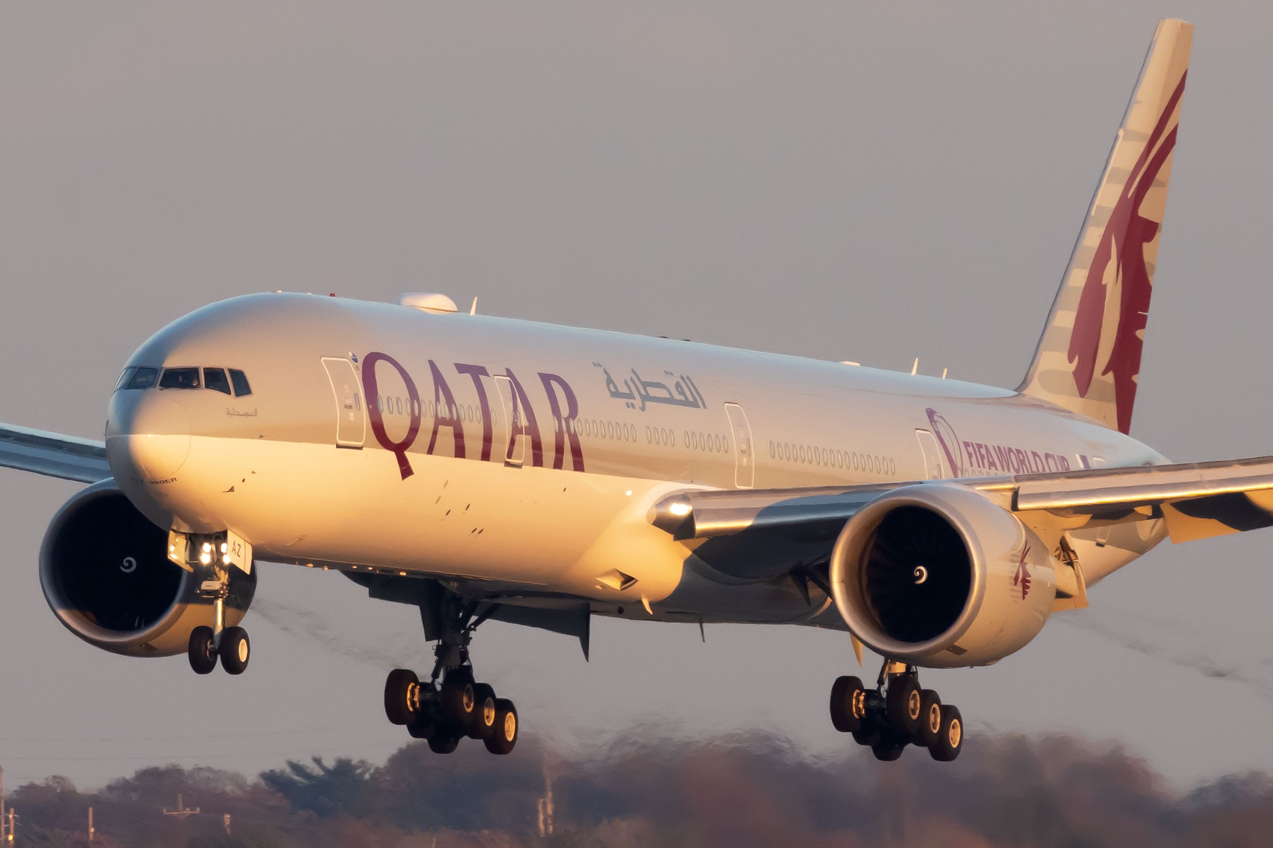 Qatar Airways Boeing 777-3DZ(ER) (2)