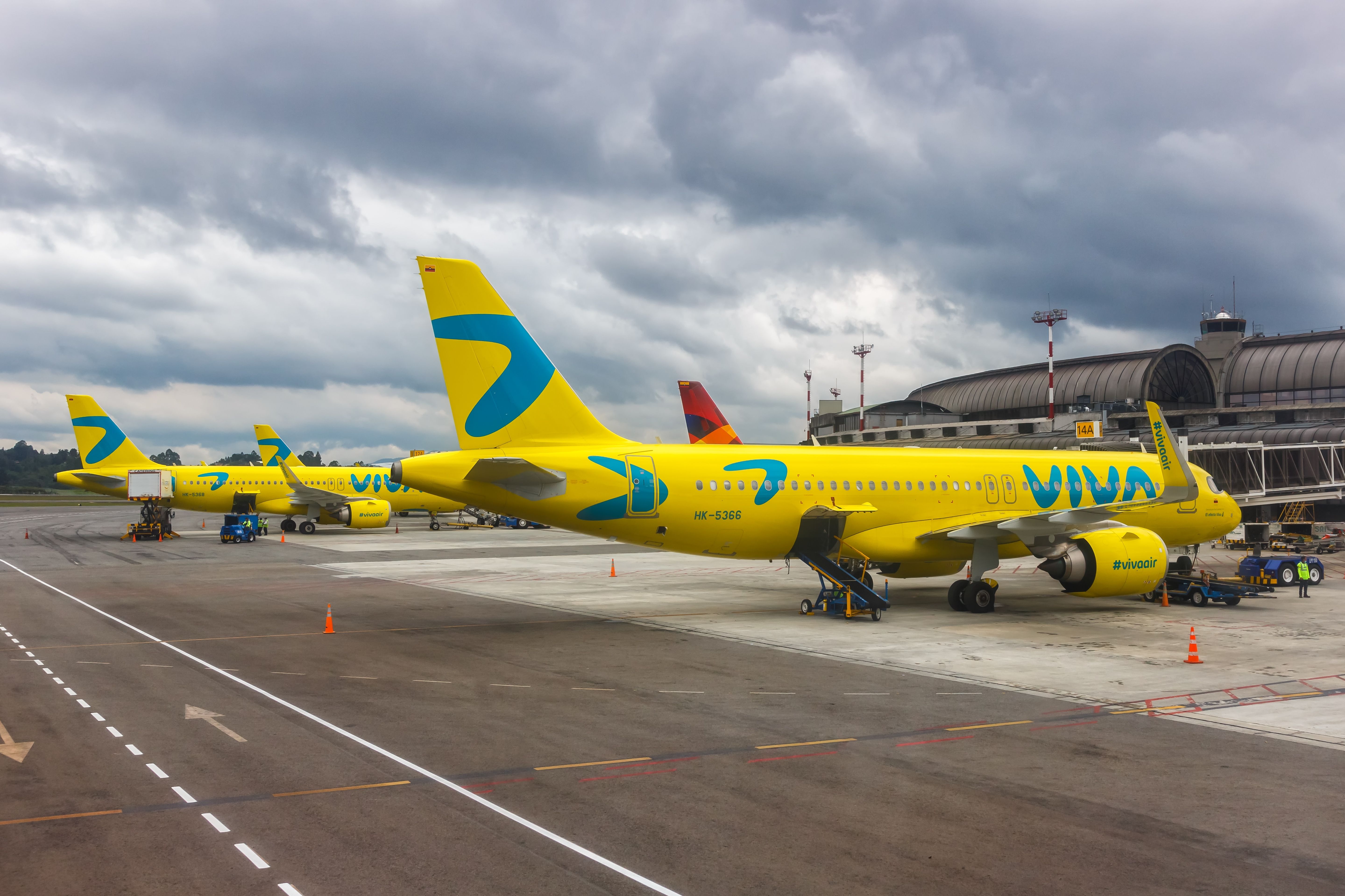 Several Viva aircraft 