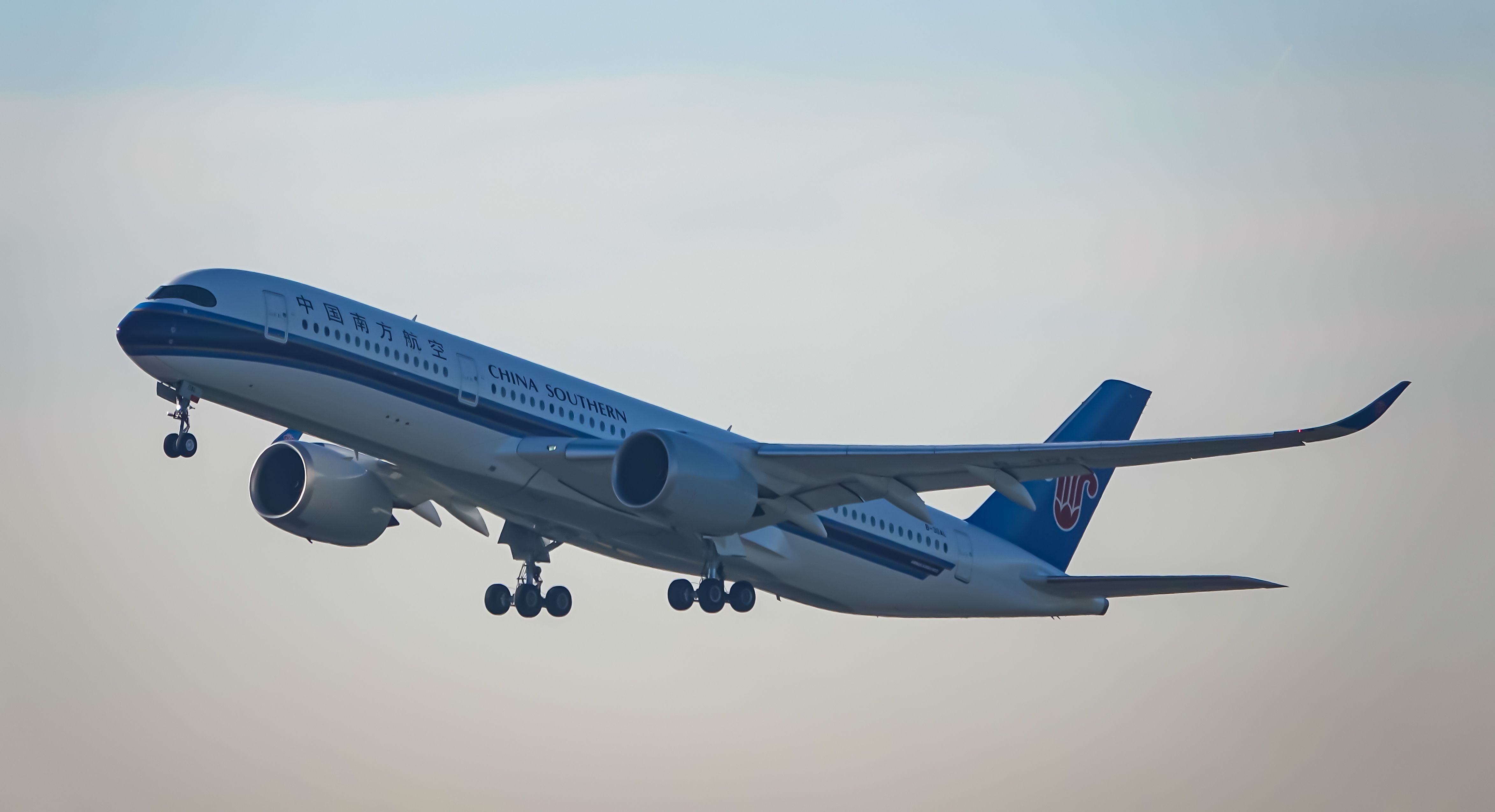 China Southern Airbus A350-900 | B-30AL