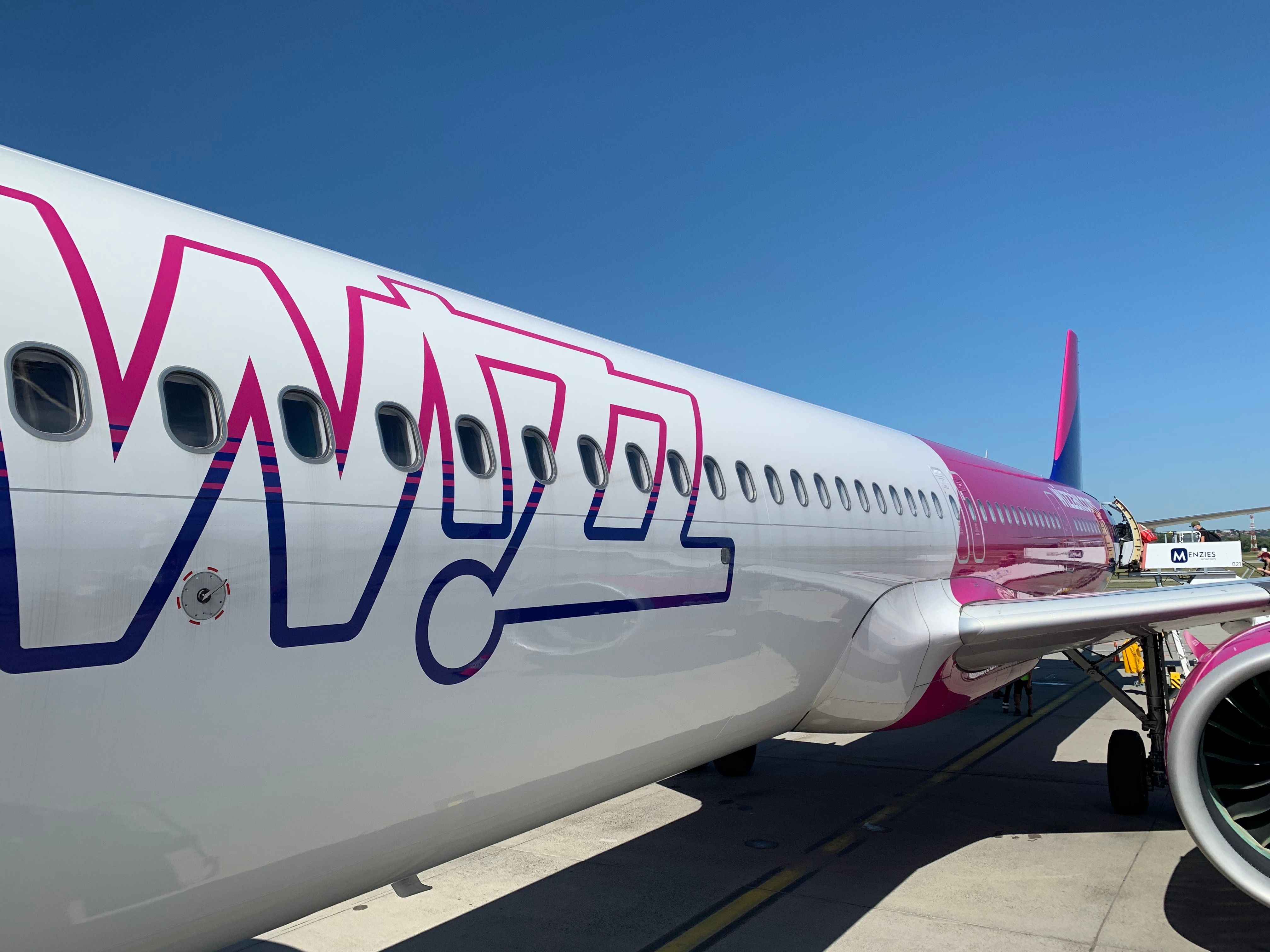 A Wizz Air Airbus A321 jet