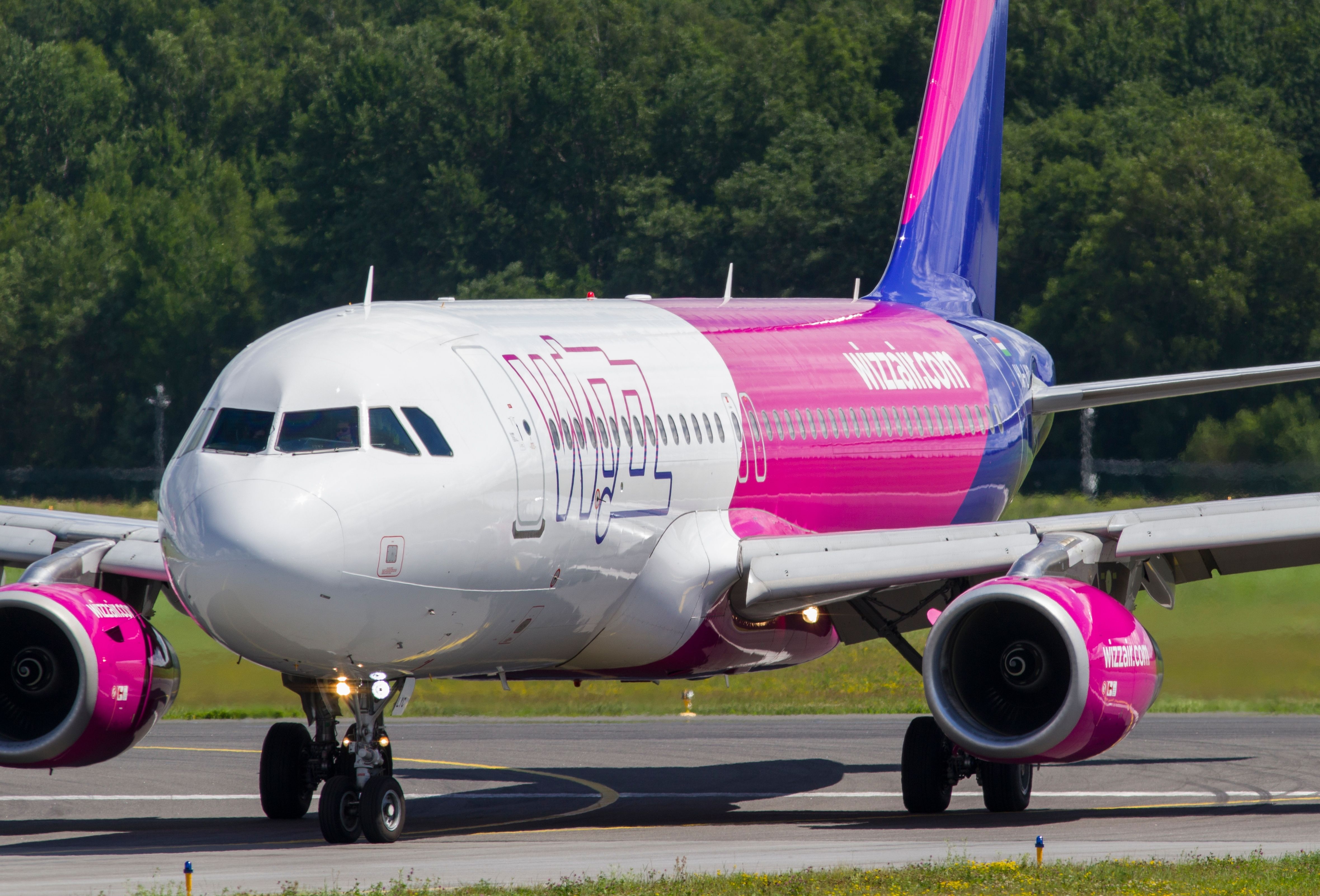 A Wizz Air Airbus A320 taxiing to the runway.