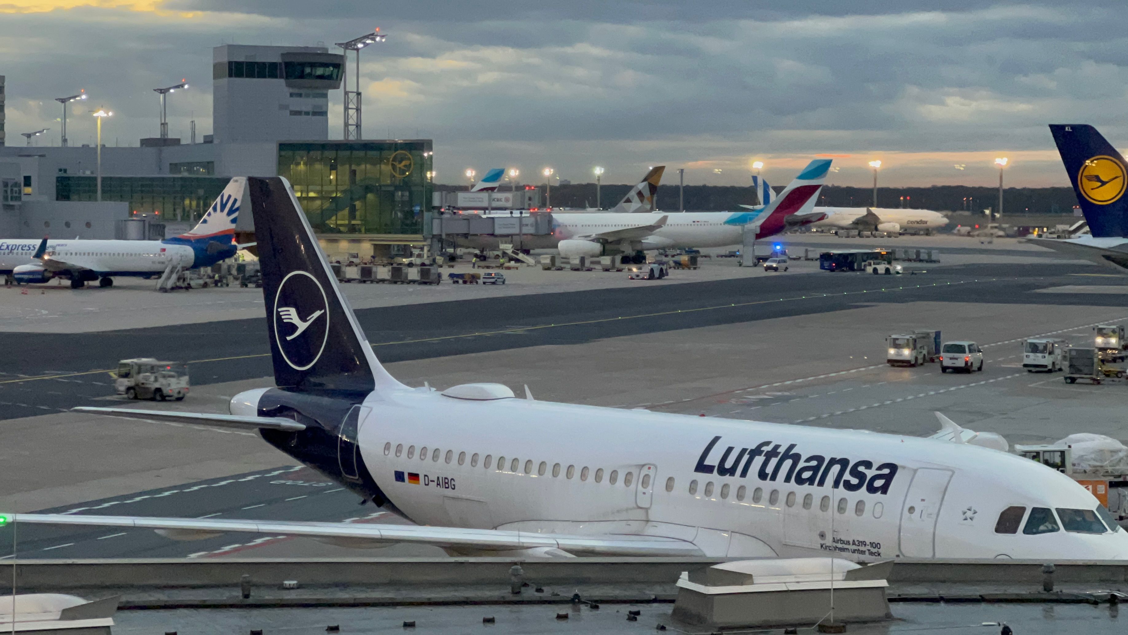 Lufthansa Airbus A320 @ Frankfurt Airport