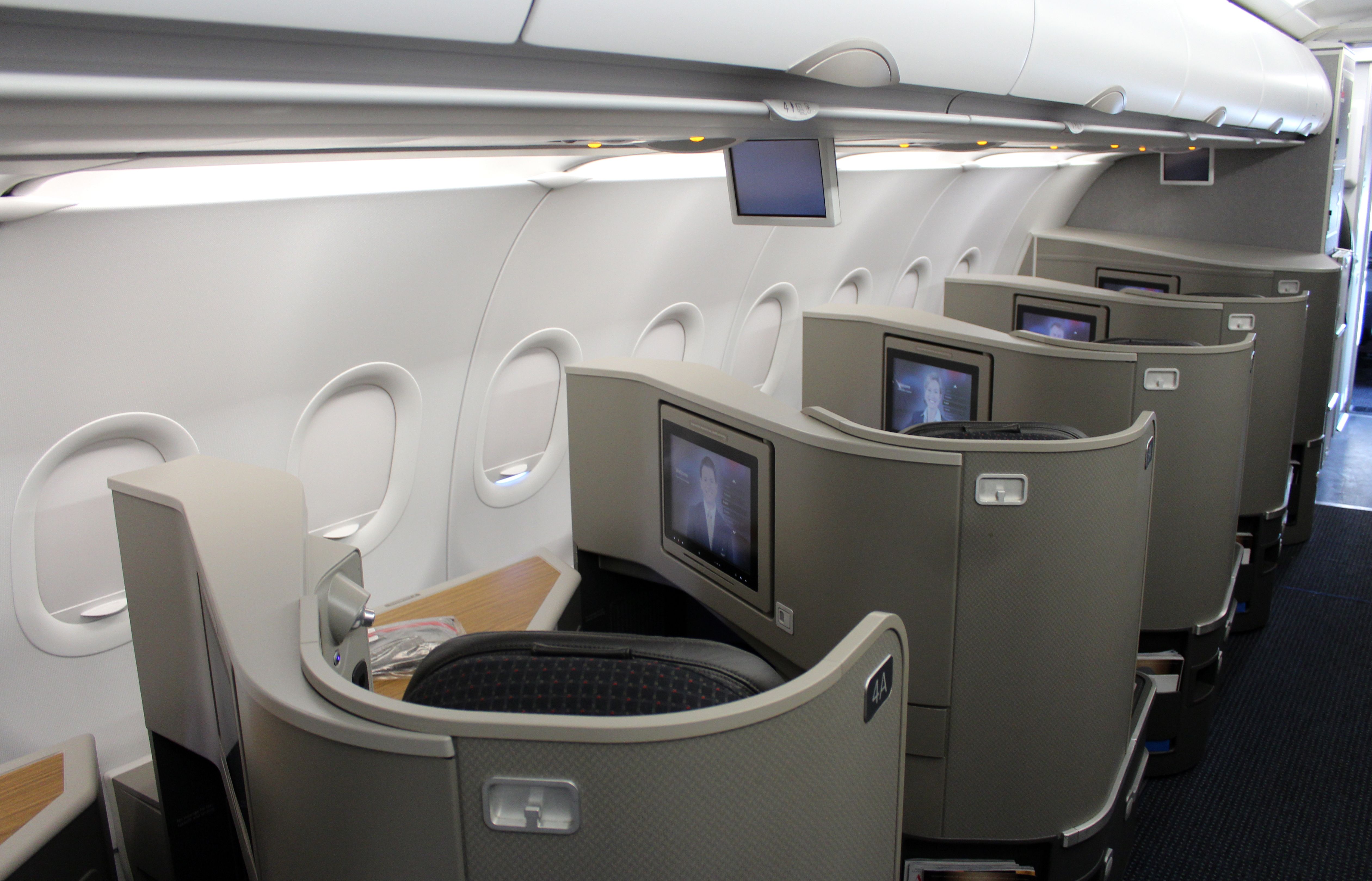 Inside the flagship first cabin of American Airilnes' A321T.