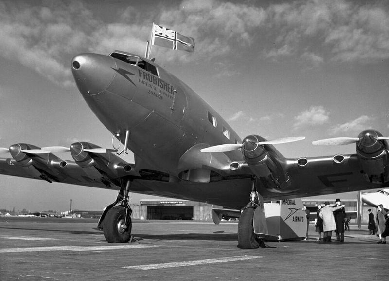 A De Havilland DH.91 Albatross 1 parked at an airfield.