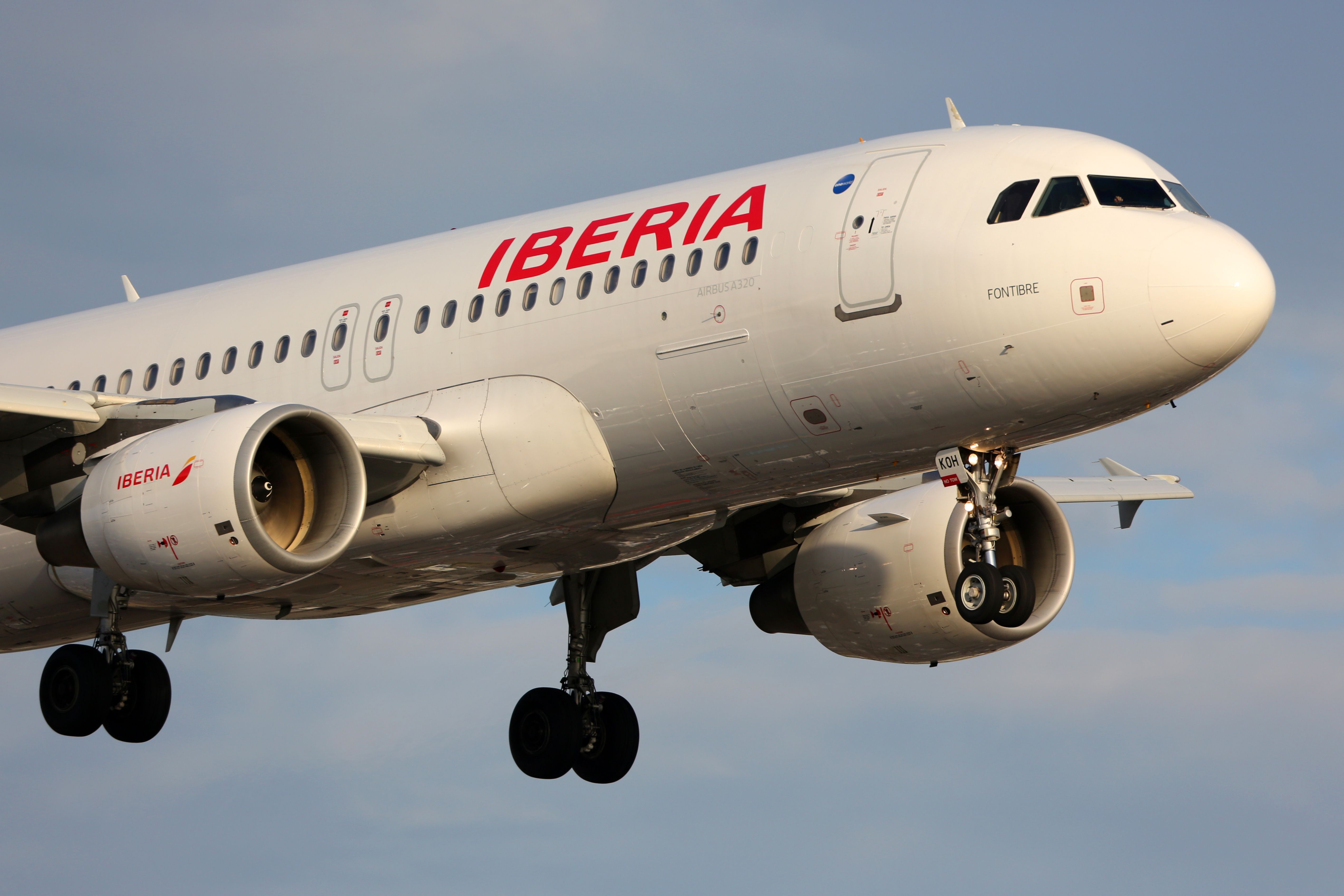 An Iberia landing at Heathrow 