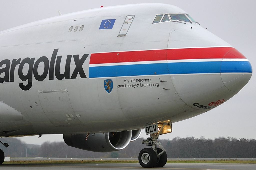 Boeing_747-4R7F-SCD,_Cargolux_AN0733940