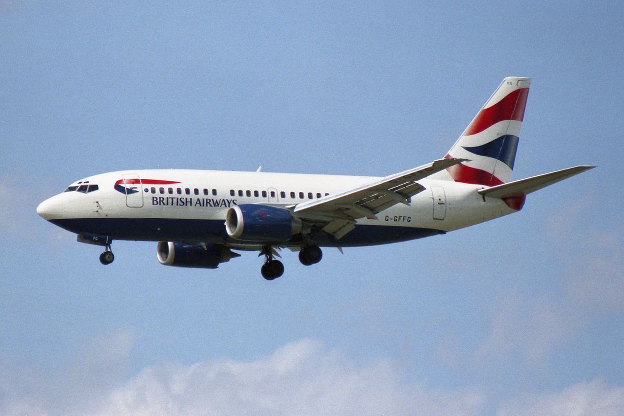 A British Airways Boeing 737 flying in the sky.